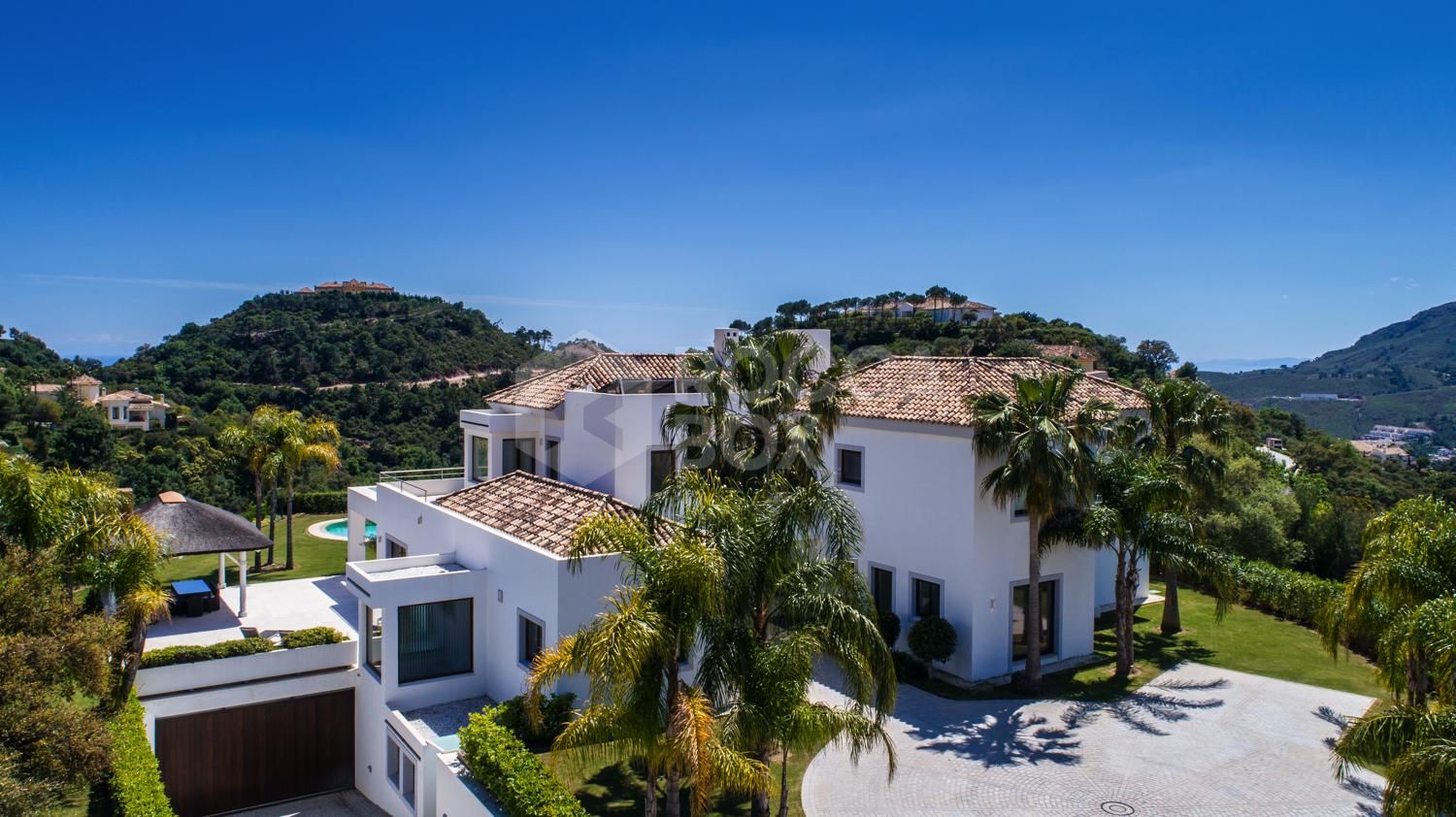 ARFV2038 - Contemporary villa for sale with excellent south orientation in La Zagaleta in Benahavis