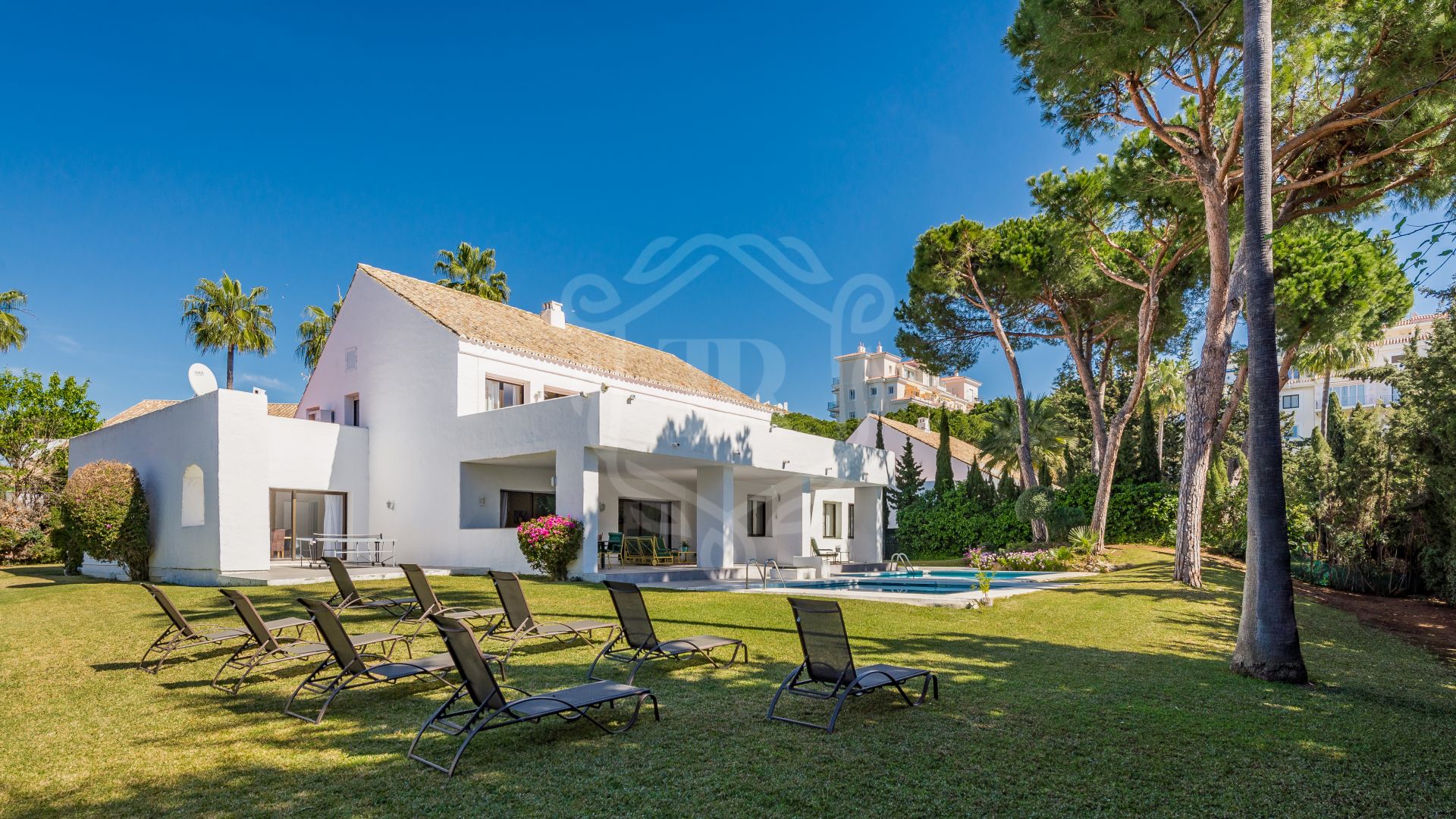 Villa for rent in Villa Marina, Marbella - Puerto Banus