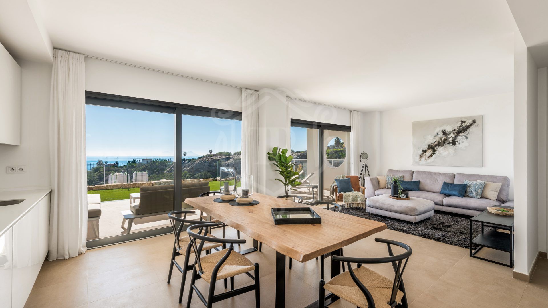 Elegante y contemporáneo apartamento en Sunrise Heights - Manilva