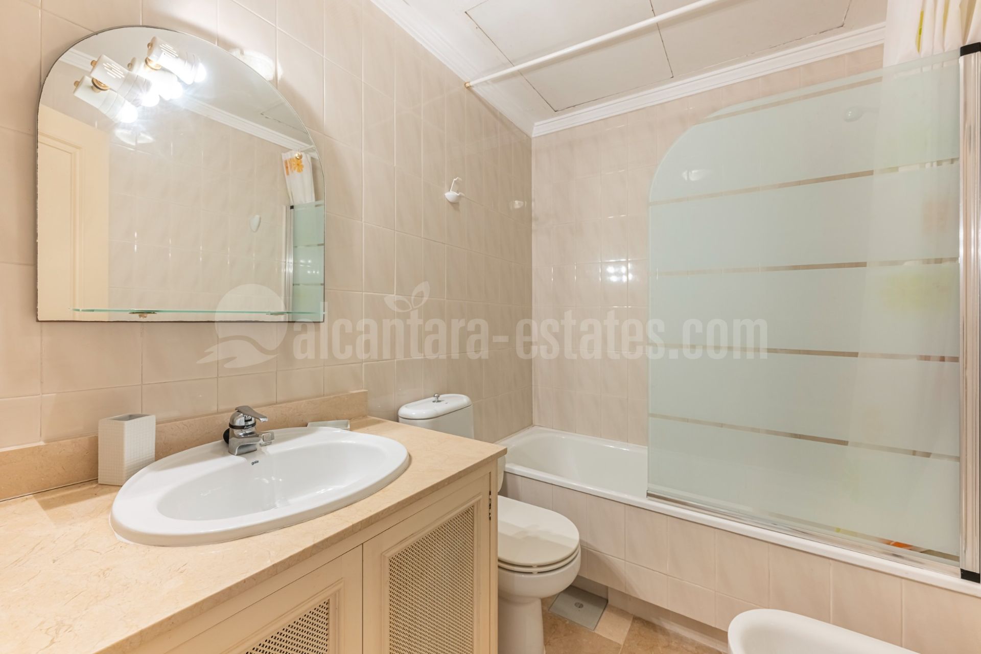Apartamento Planta Baja en Aloha Gardens, Marbella