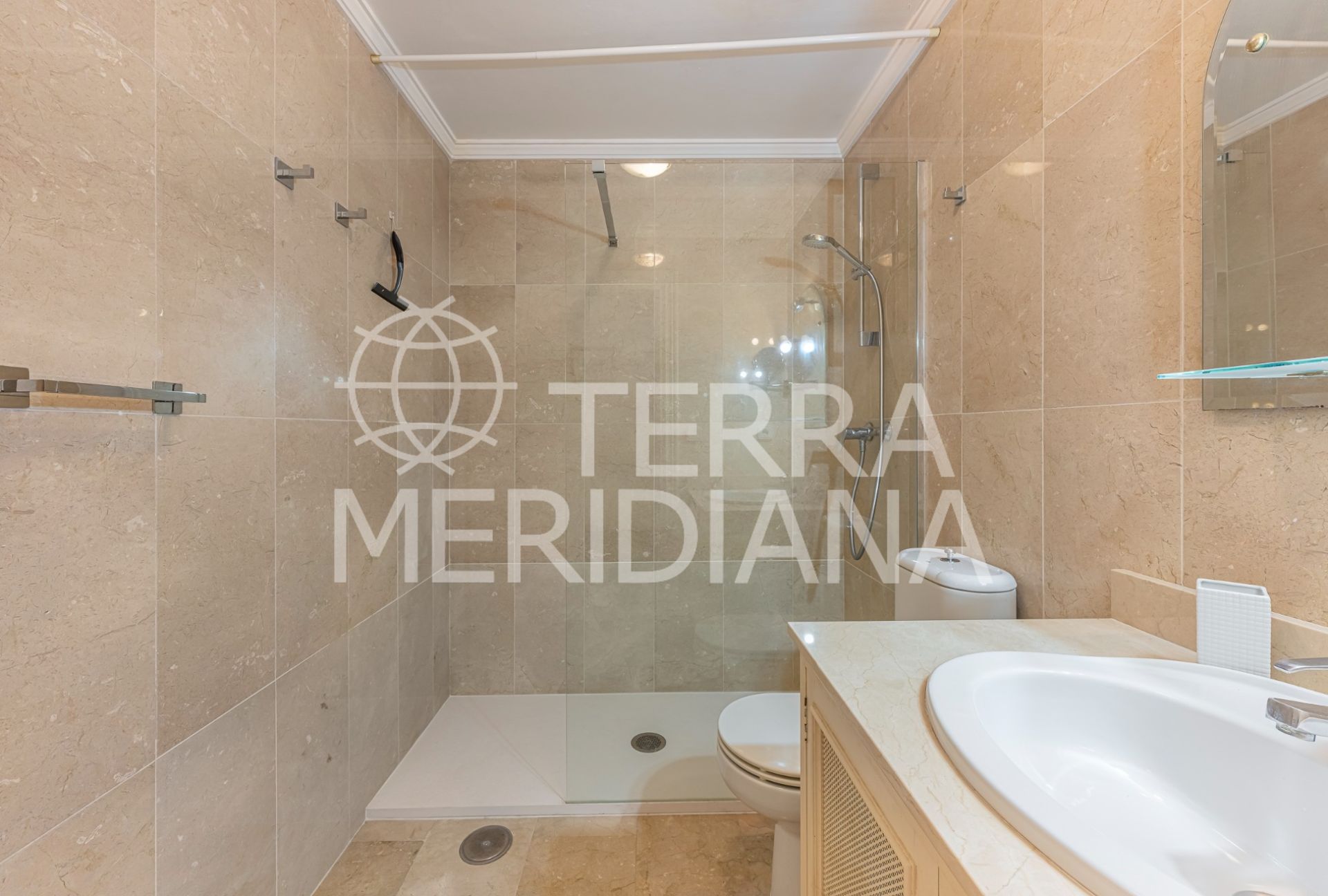 Ground Floor Apartment in Aloha Gardens, Marbella