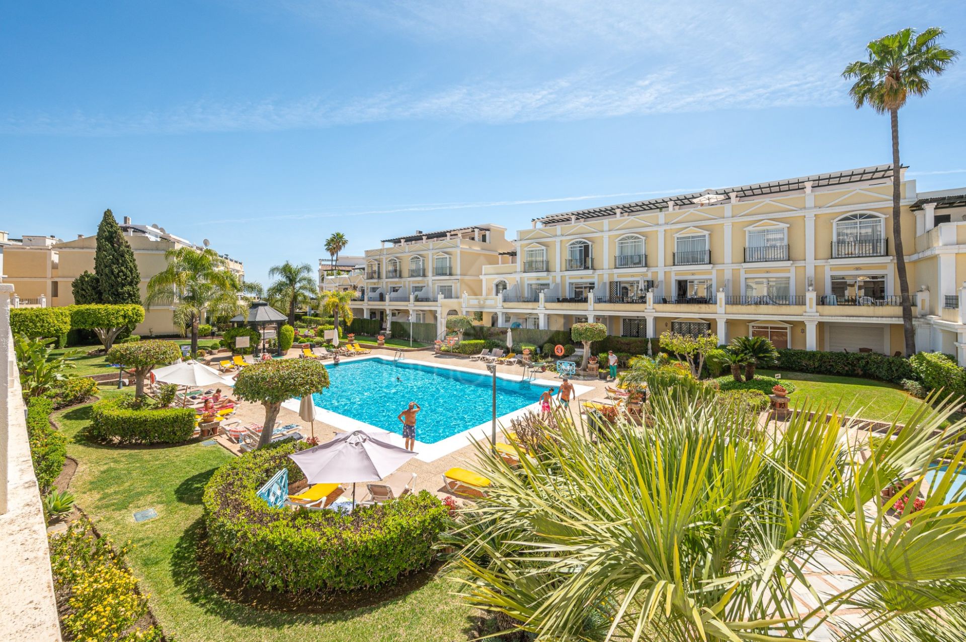 Apartamento Planta Baja en Aloha Gardens, Marbella