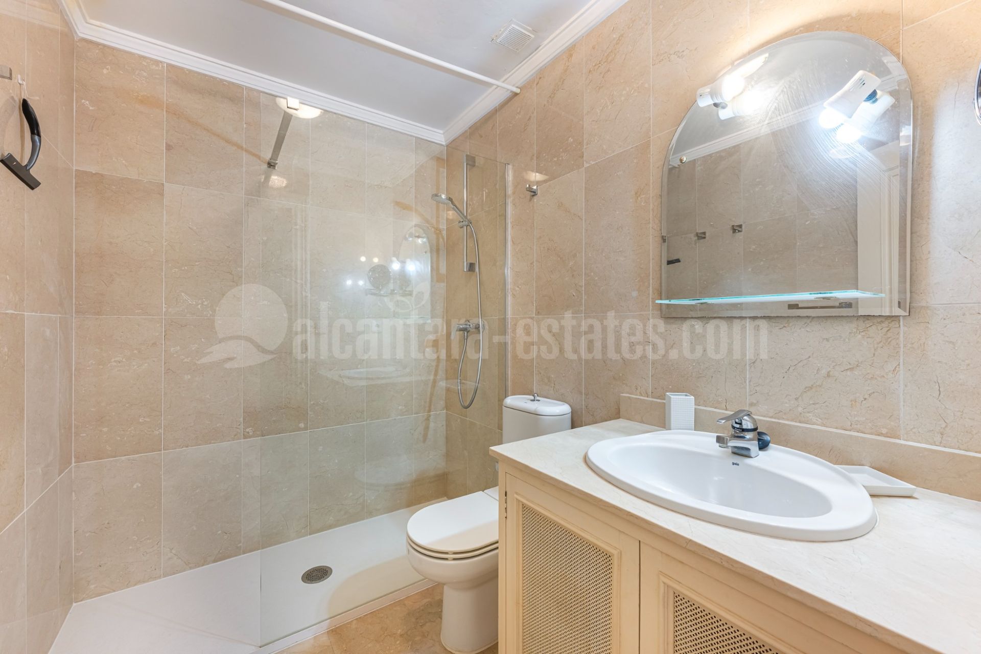 Apartamento Planta Baja en Aloha Gardens, Marbella