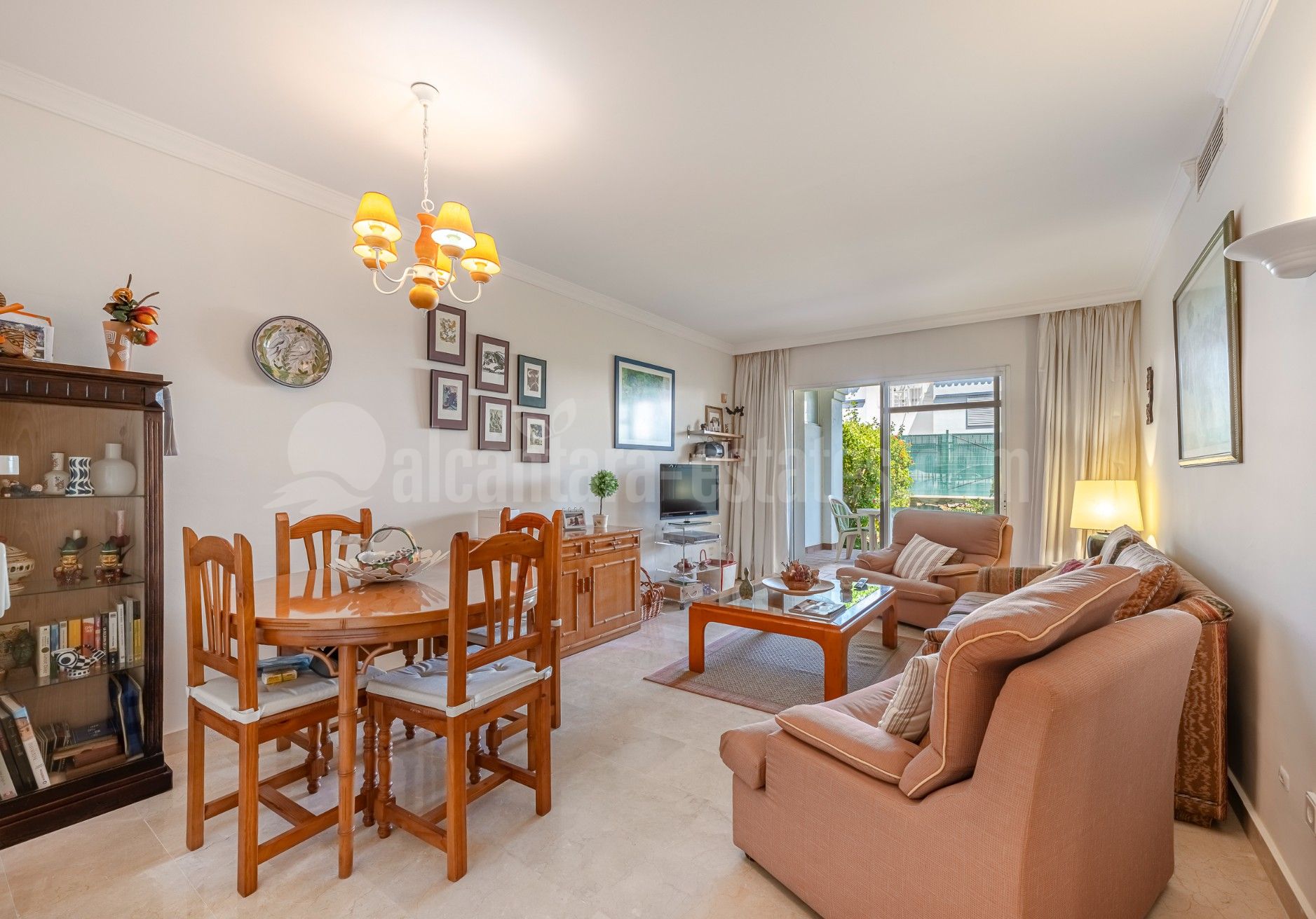 Apartamento Planta Baja en Aloha Gardens, Marbella