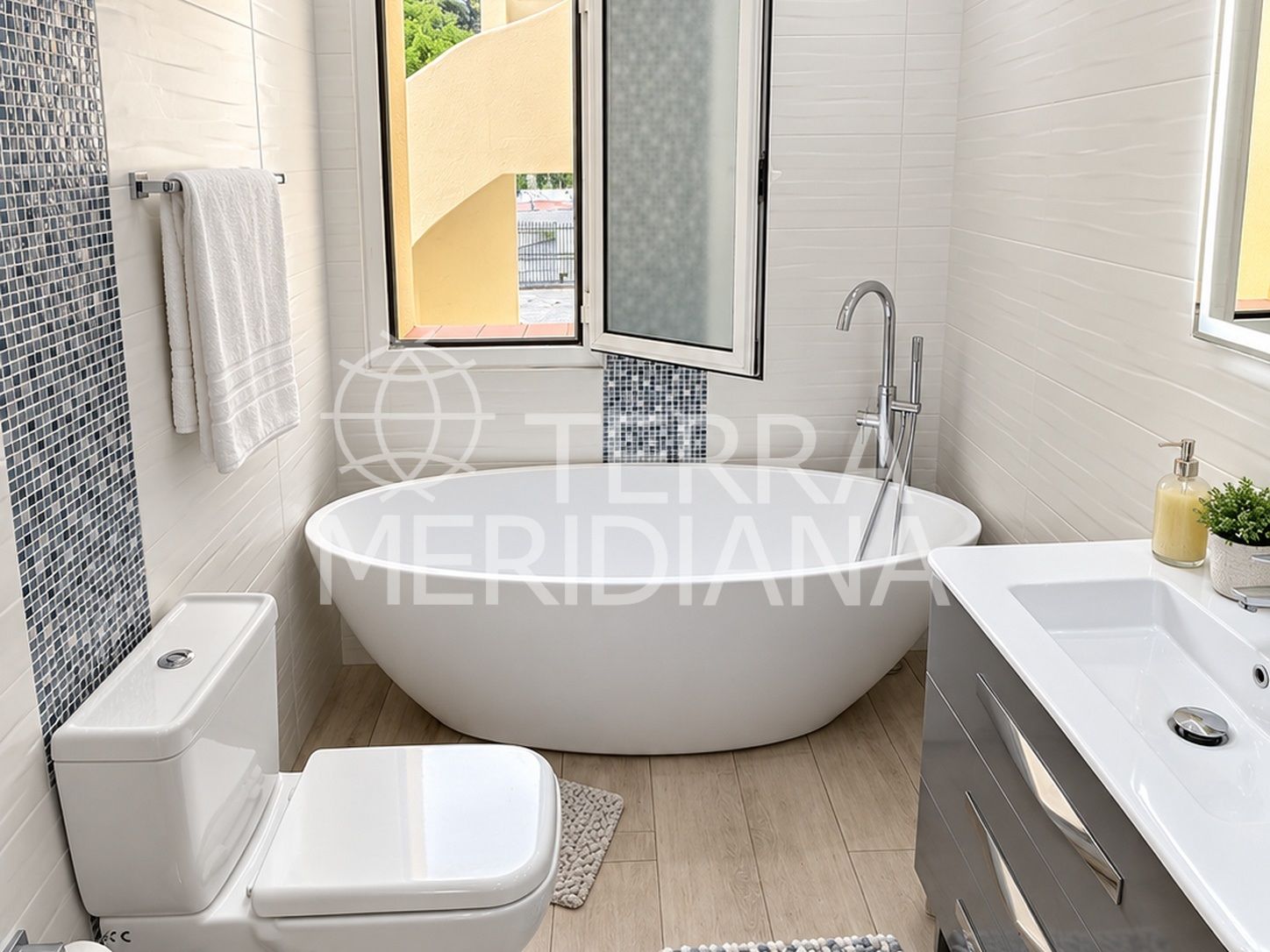 Ground Floor Apartment in Los Pinos de Aloha, Marbella