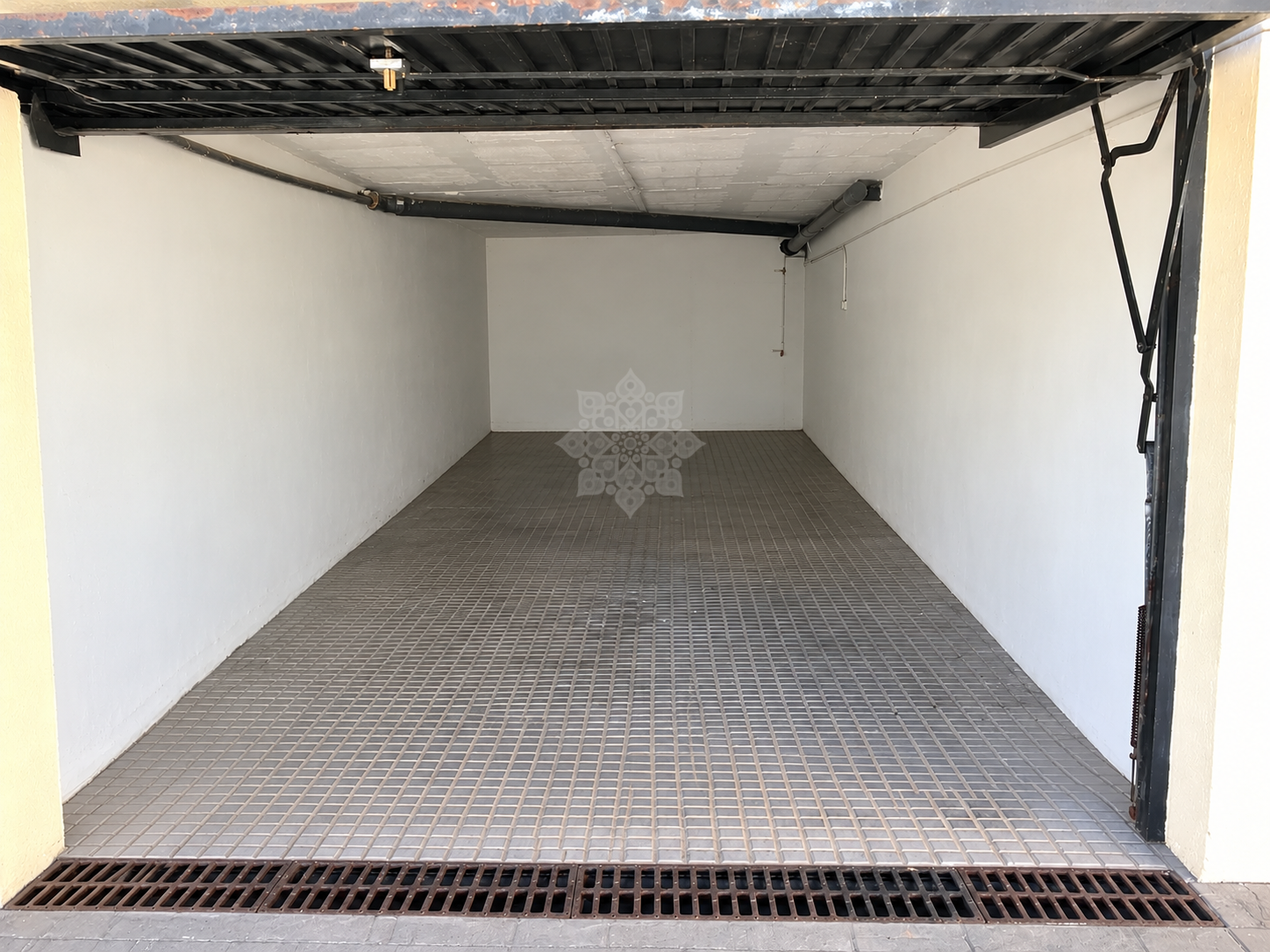 Ground Floor Apartment in Los Pinos de Aloha, Marbella