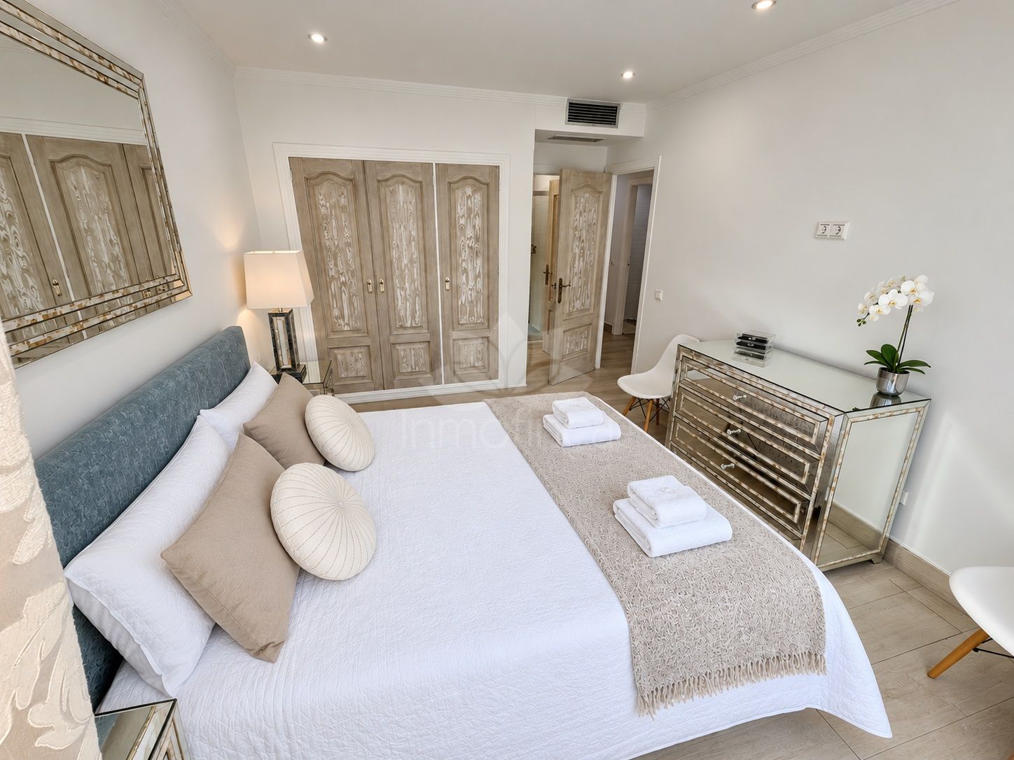 Ground Floor Apartment in Los Pinos de Aloha, Marbella