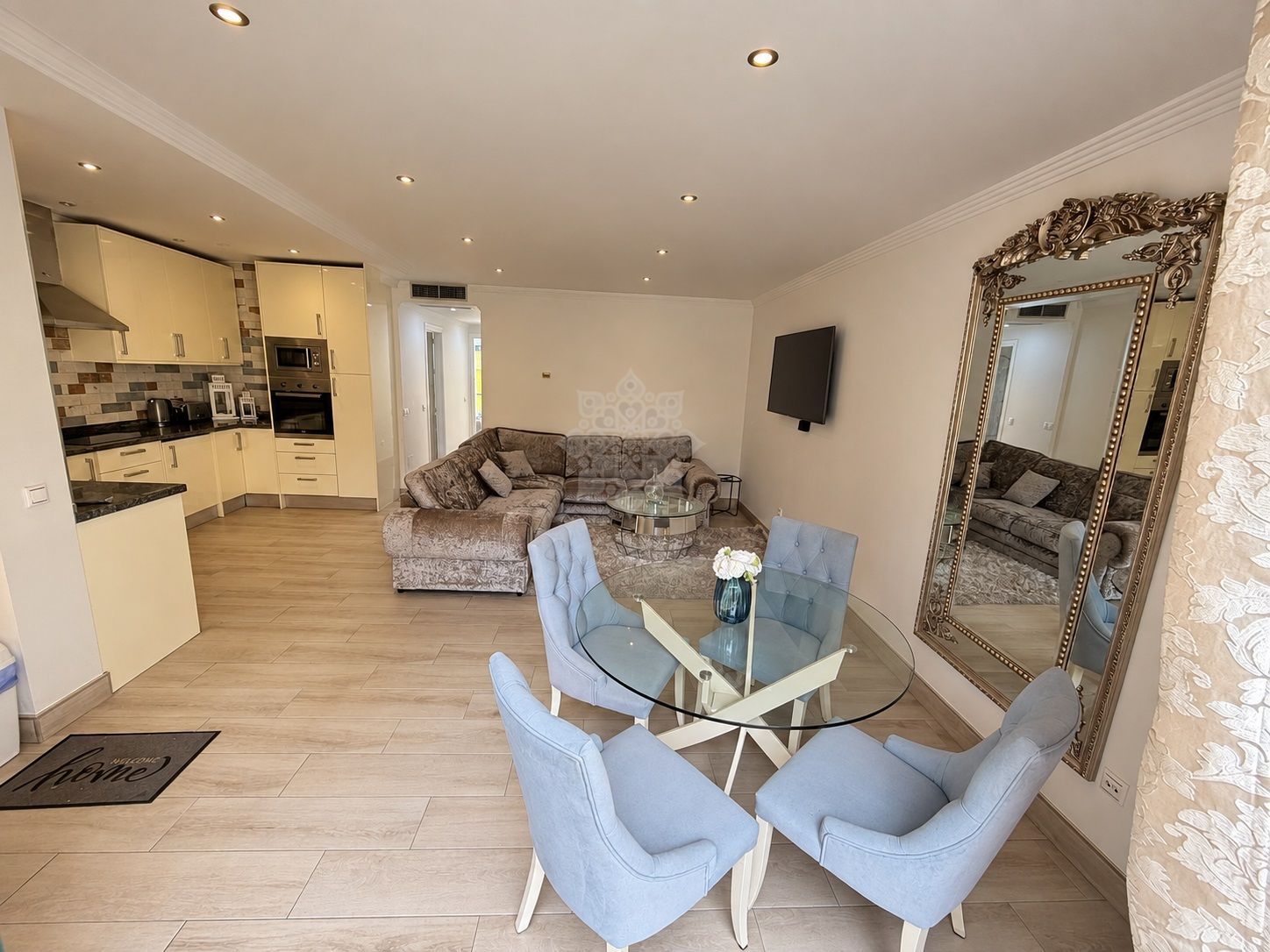Ground Floor Apartment in Los Pinos de Aloha, Marbella