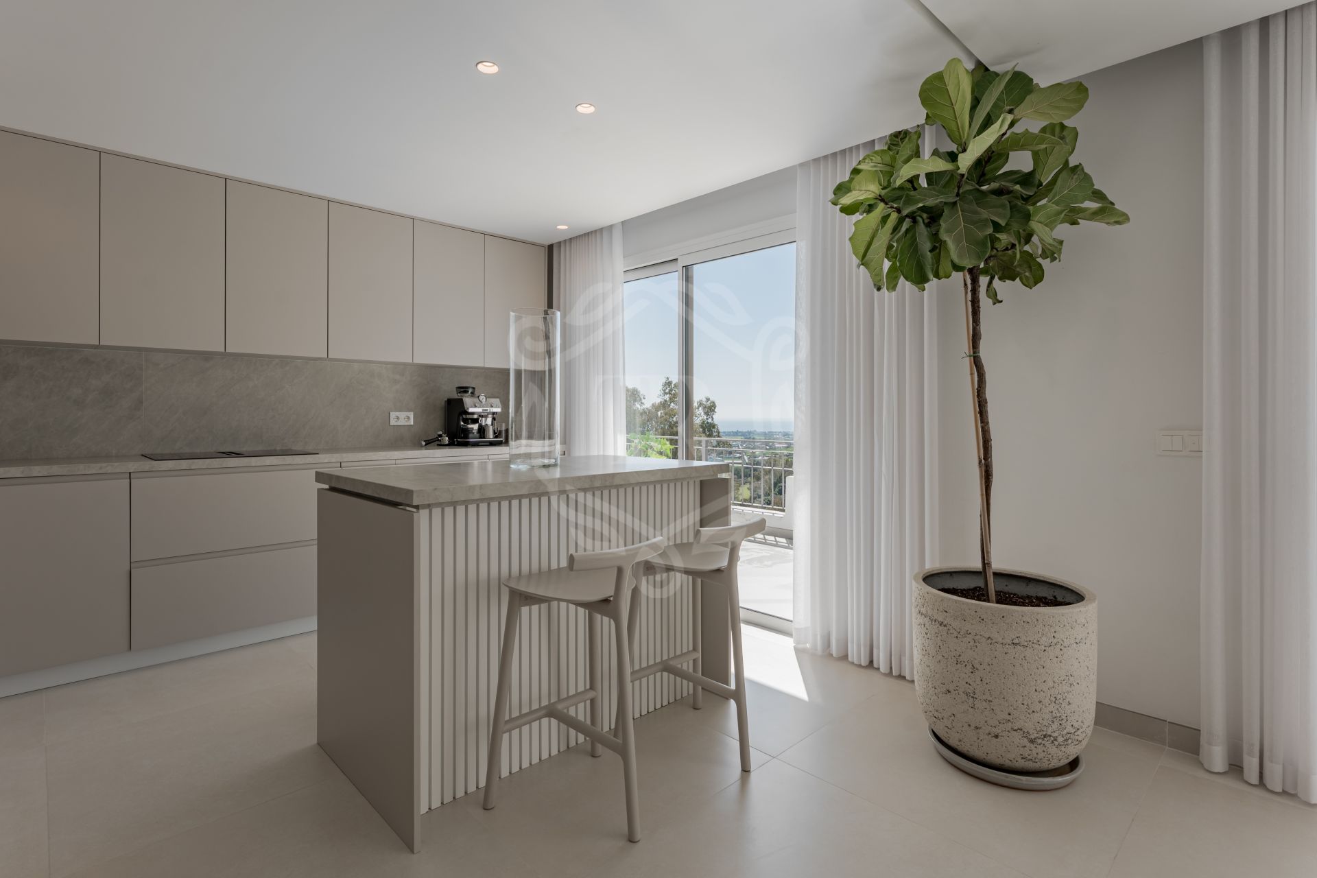 Duplex Penthouse for sale in La Quinta, Benahavis
