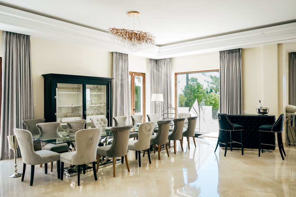 Villa en venta en Sierra Blanca, Marbella Golden Mile