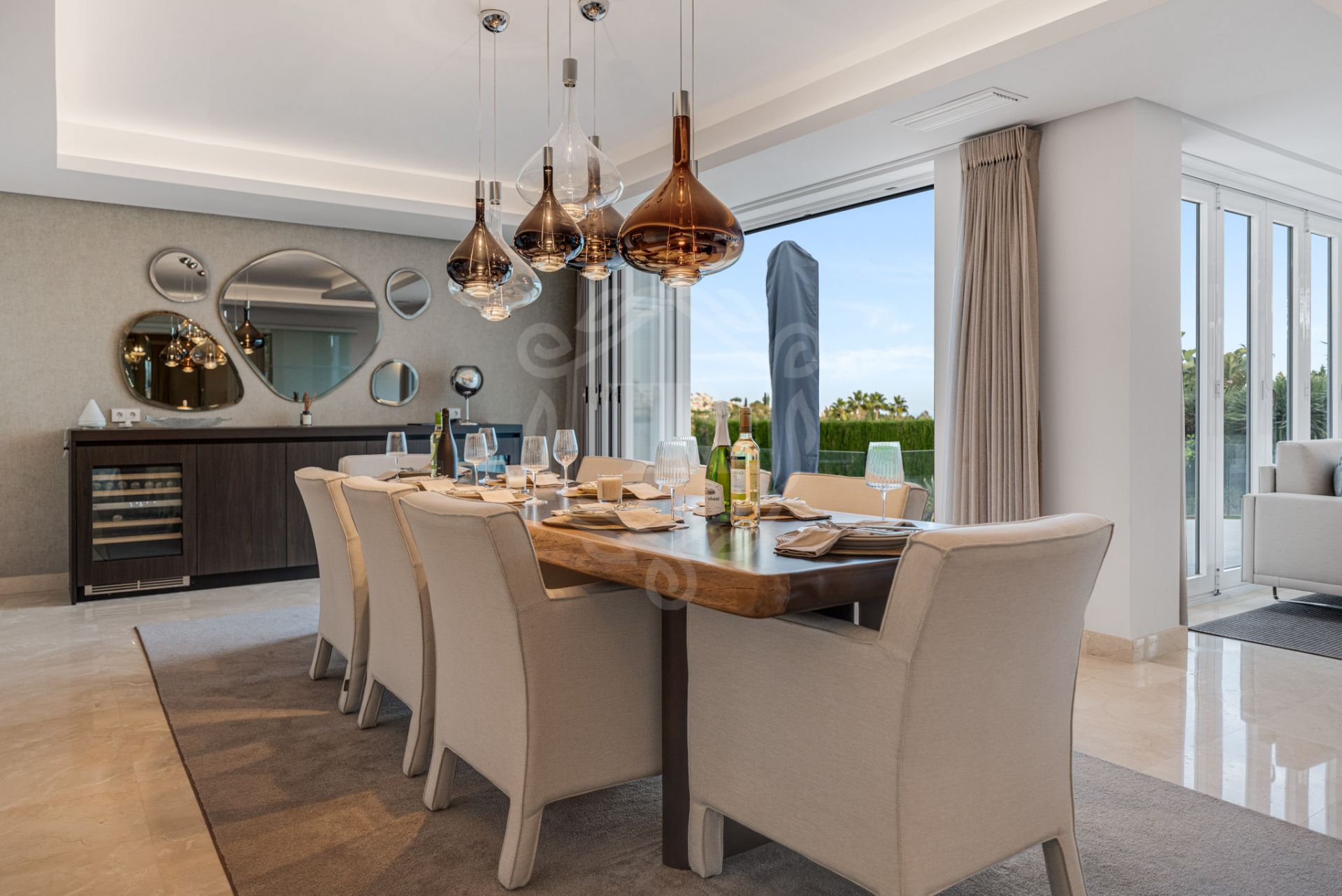 Villa en venta en Nueva Andalucia, Marbella