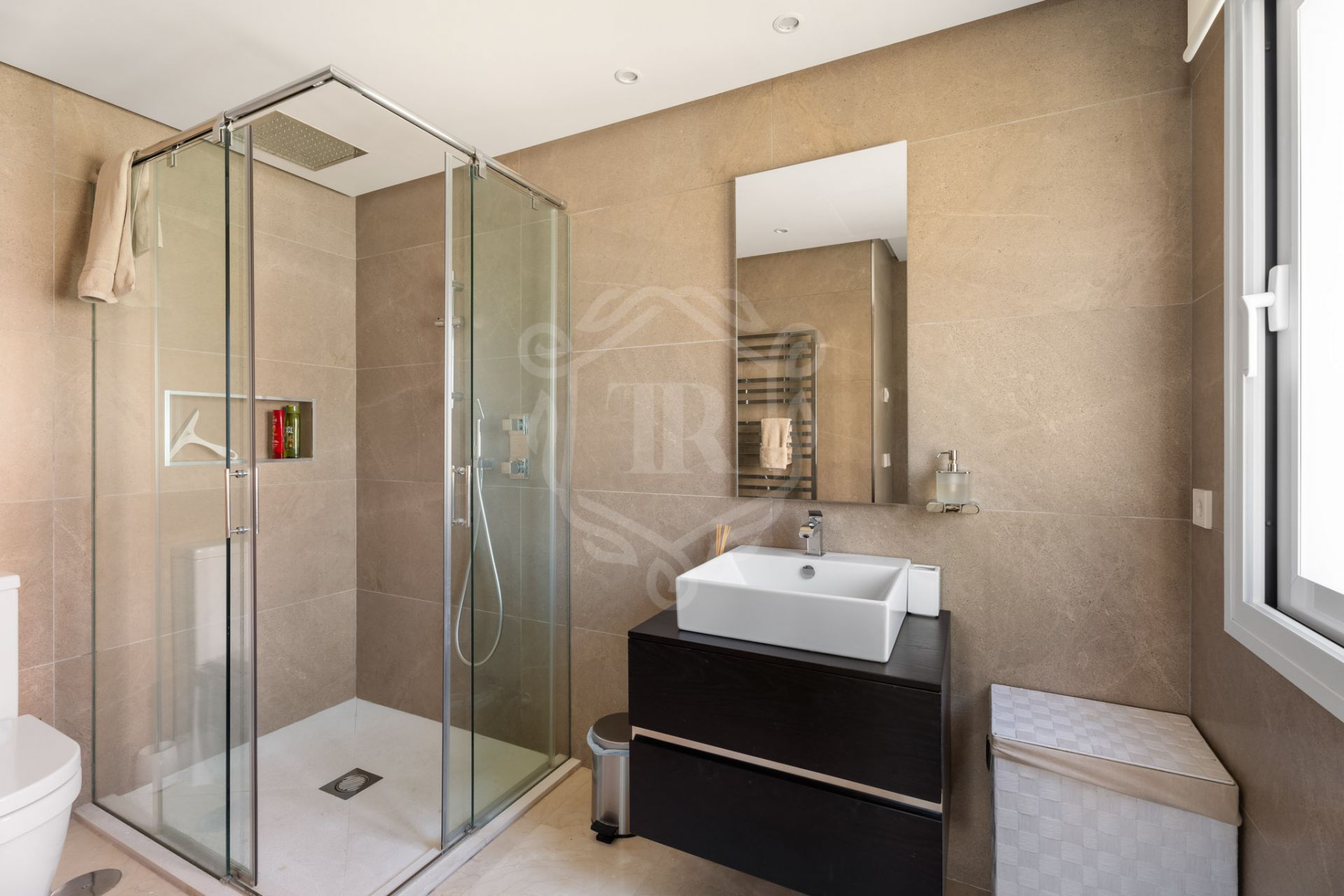 Villa en venta en Nueva Andalucia, Marbella