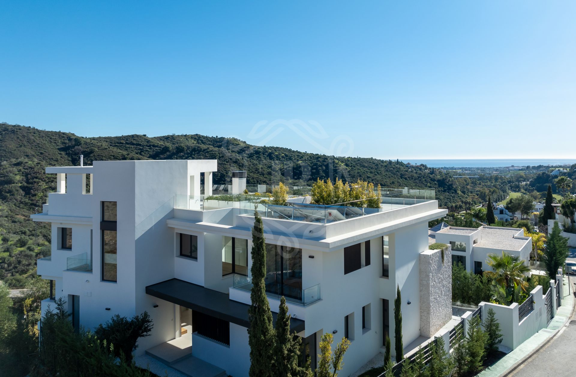 Villa for sale in Lomas de La Quinta, Benahavis