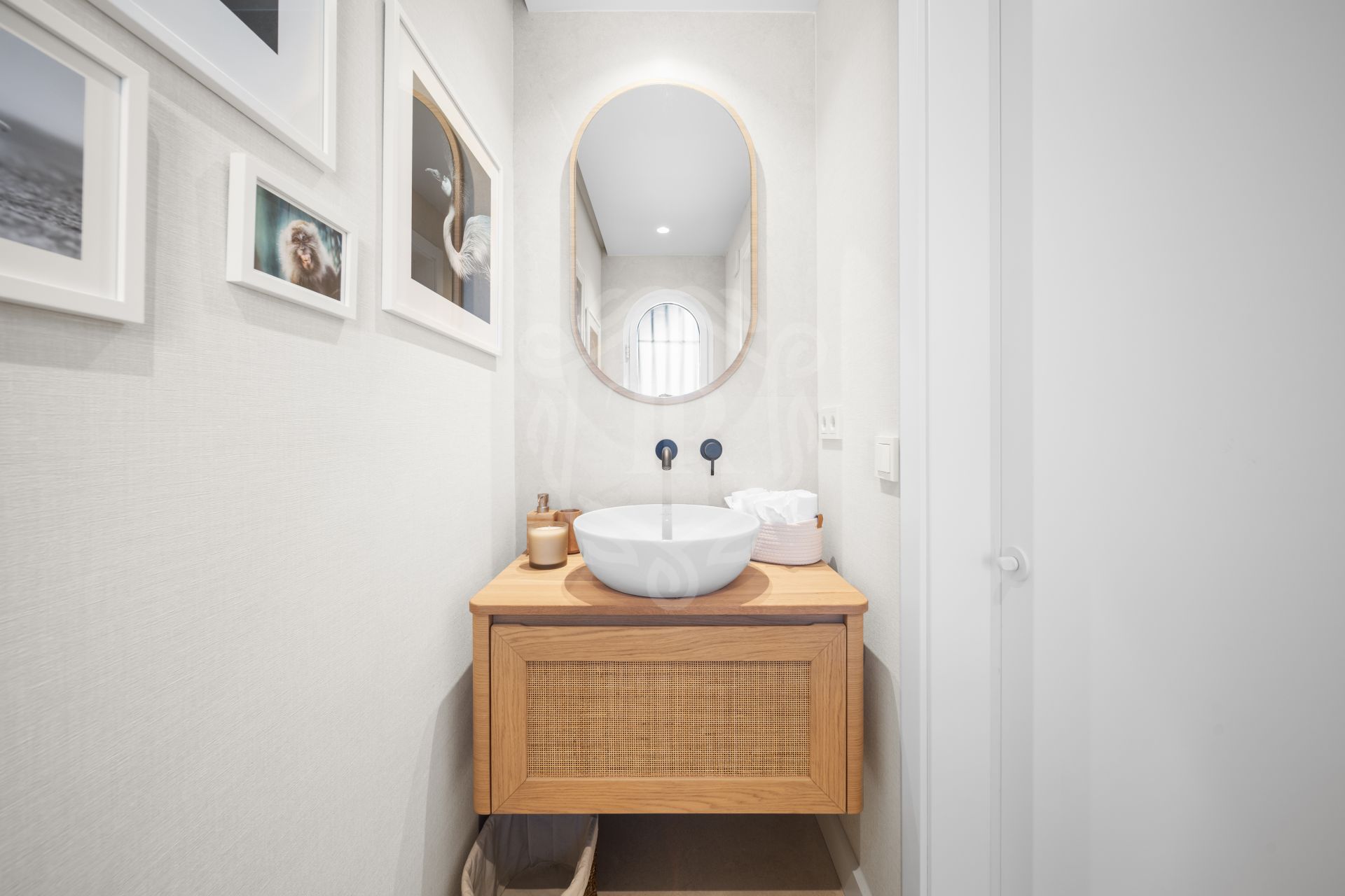 Town House for sale in El Palmeral, Nueva Andalucia