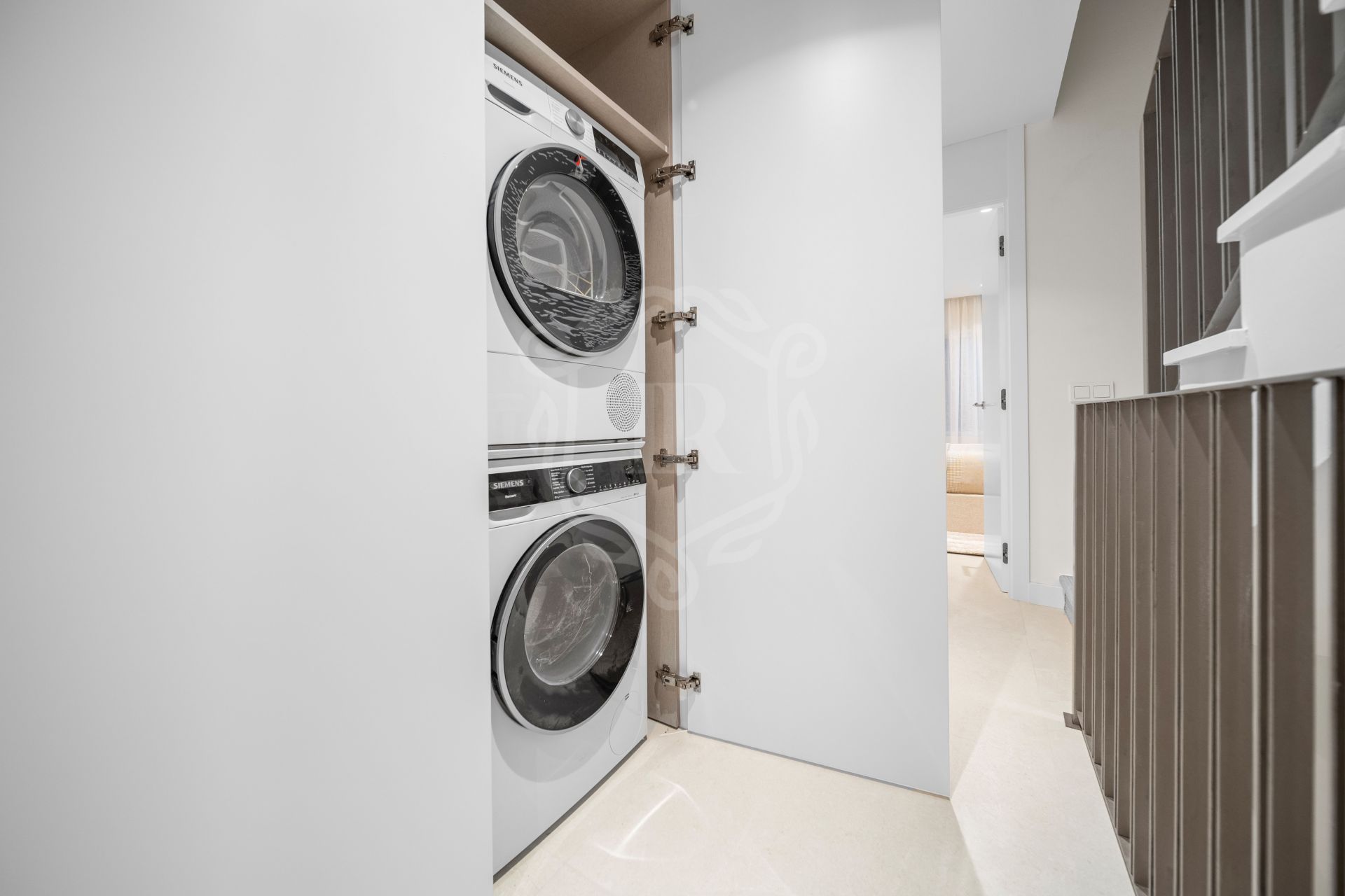 Town House for sale in El Palmeral, Nueva Andalucia