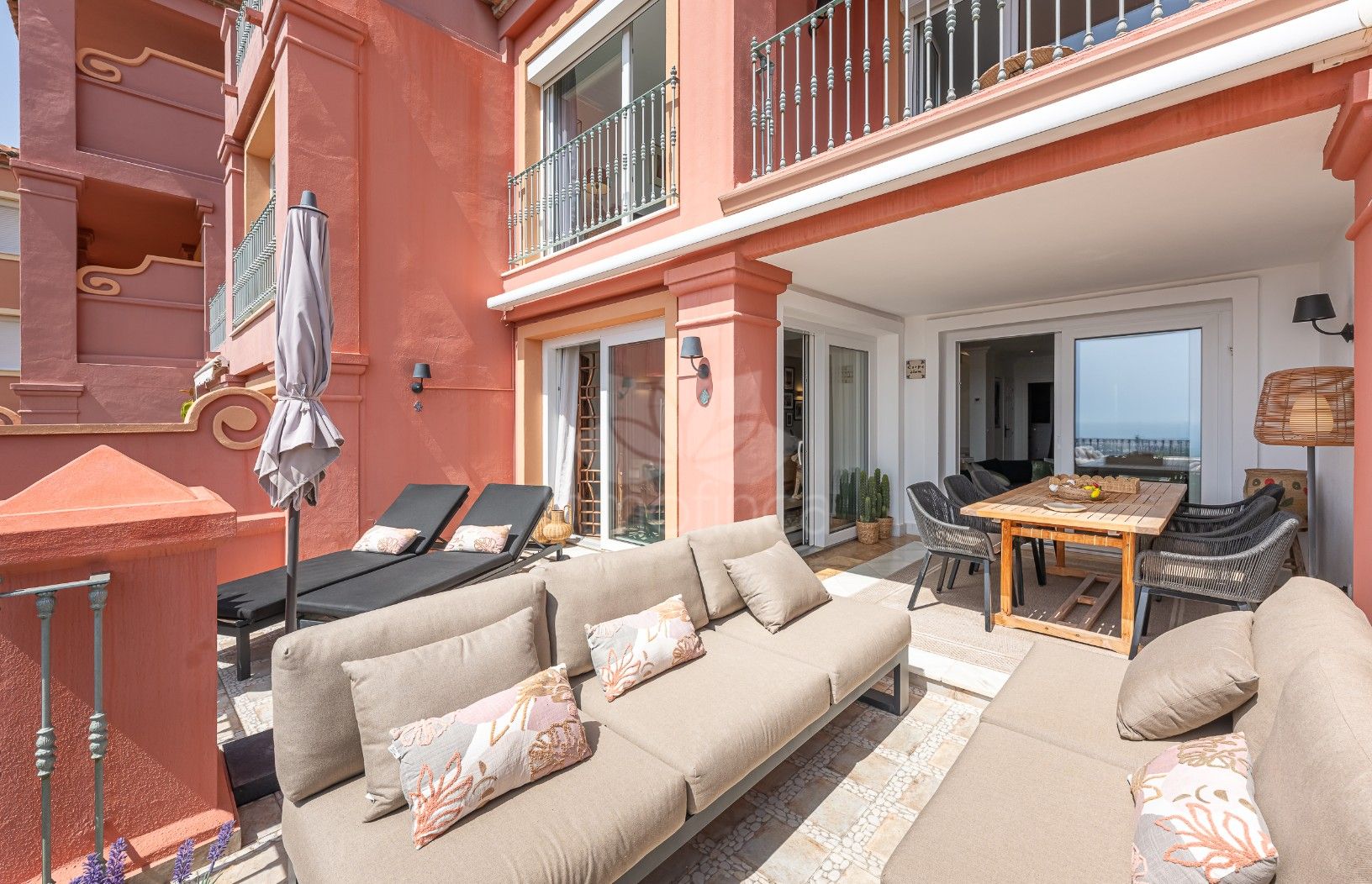 Duplex in Monte Halcones, Benahavis