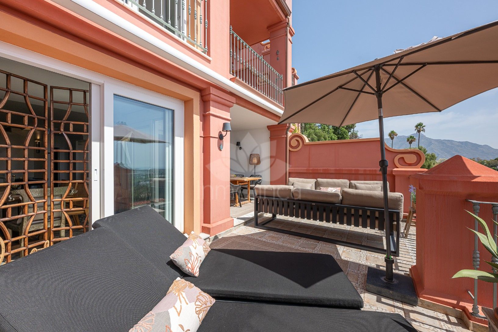 Duplex in Monte Halcones, Benahavis