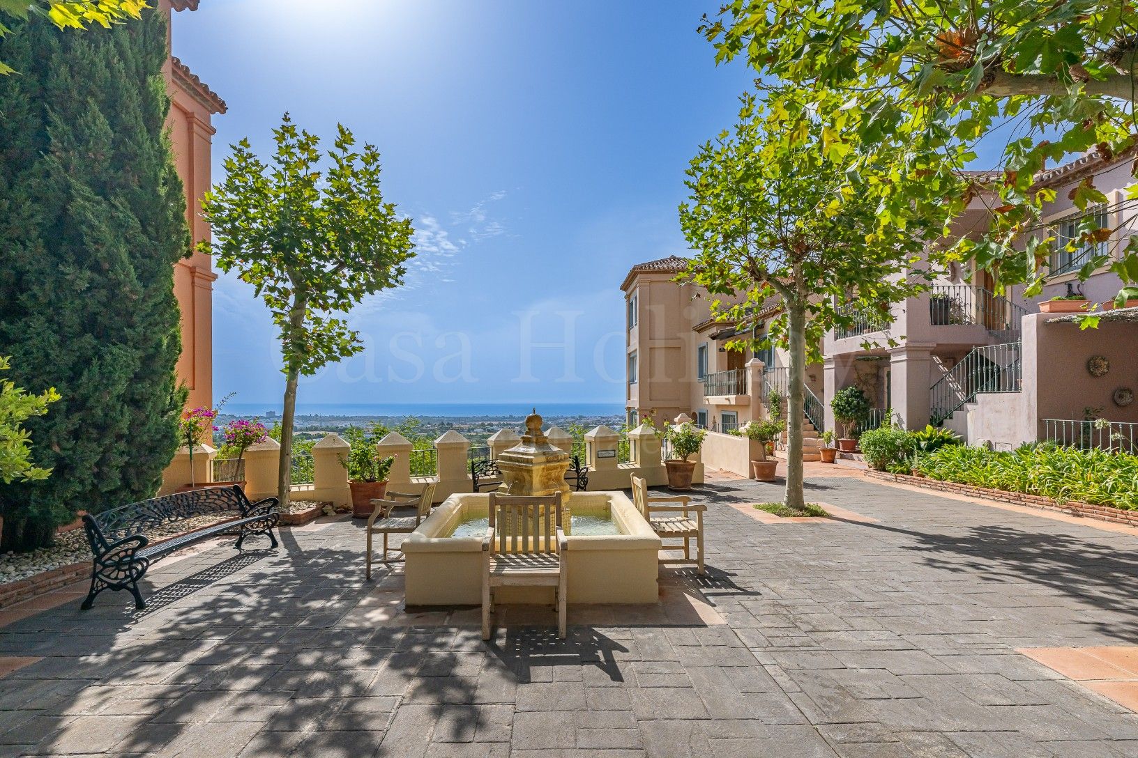 Duplex in Monte Halcones, Benahavis