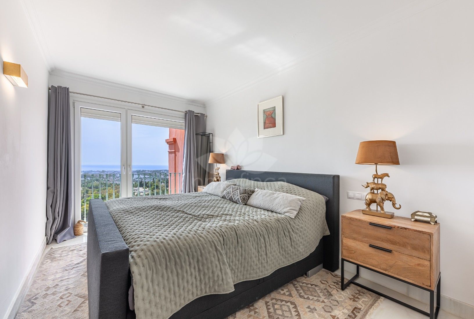 Duplex in Monte Halcones, Benahavis