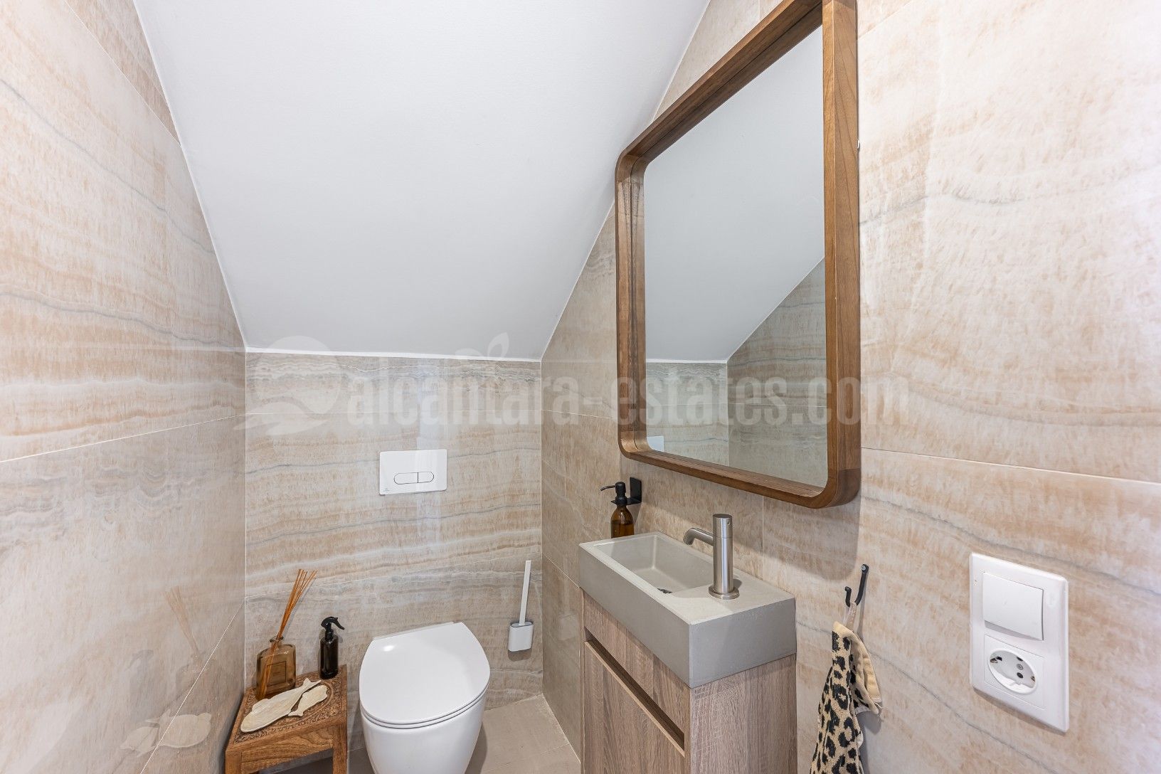 Duplex in Monte Halcones, Benahavis