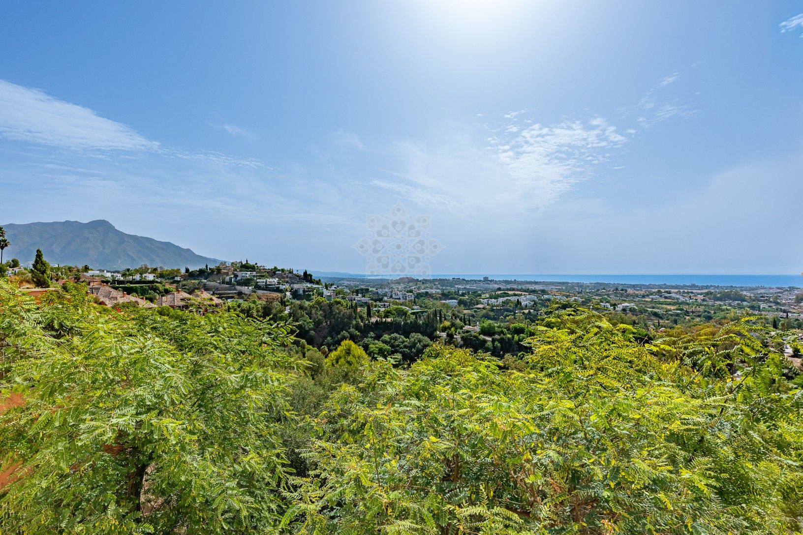 Duplex in Monte Halcones, Benahavis