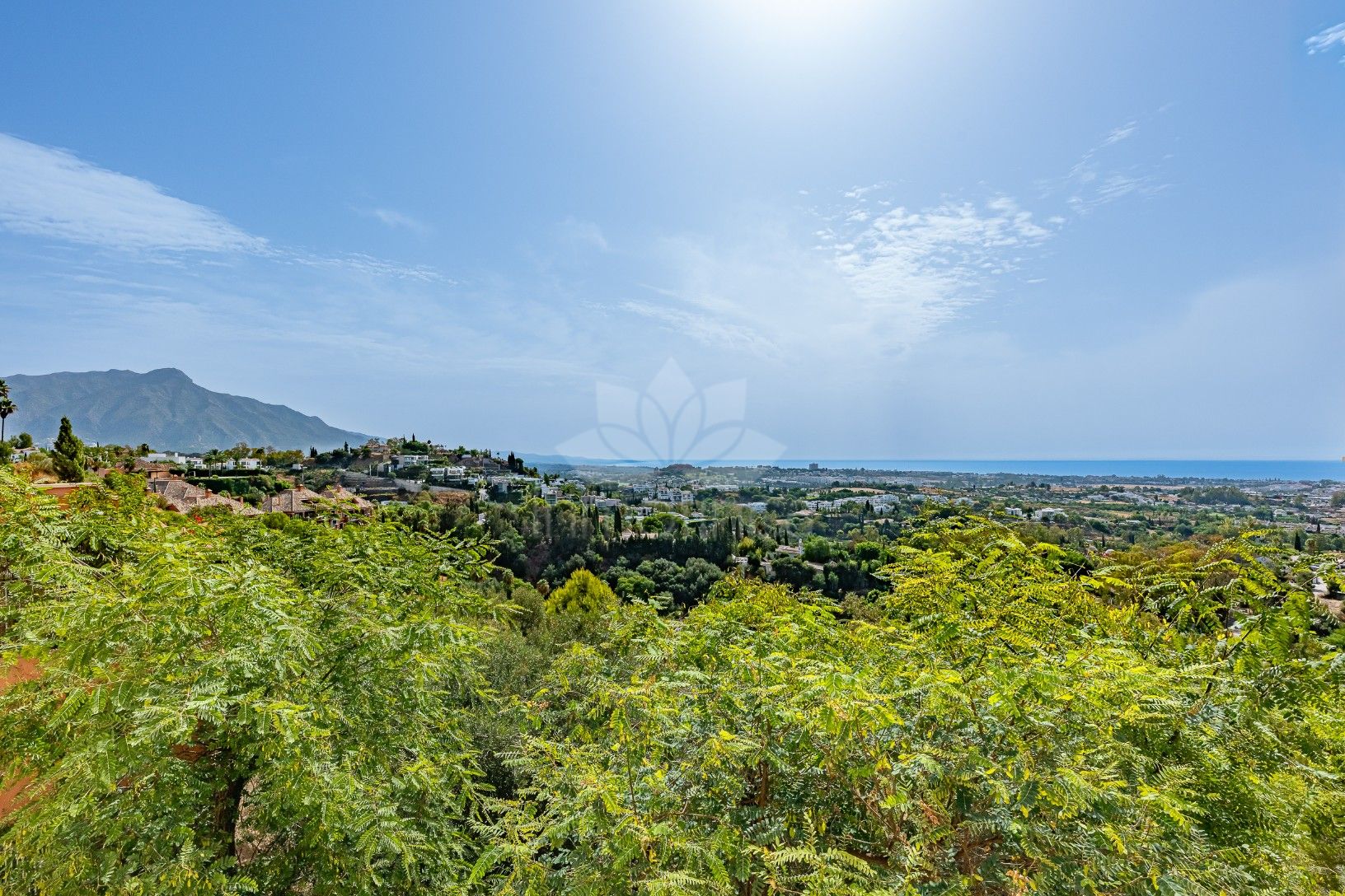 Duplex in Monte Halcones, Benahavis
