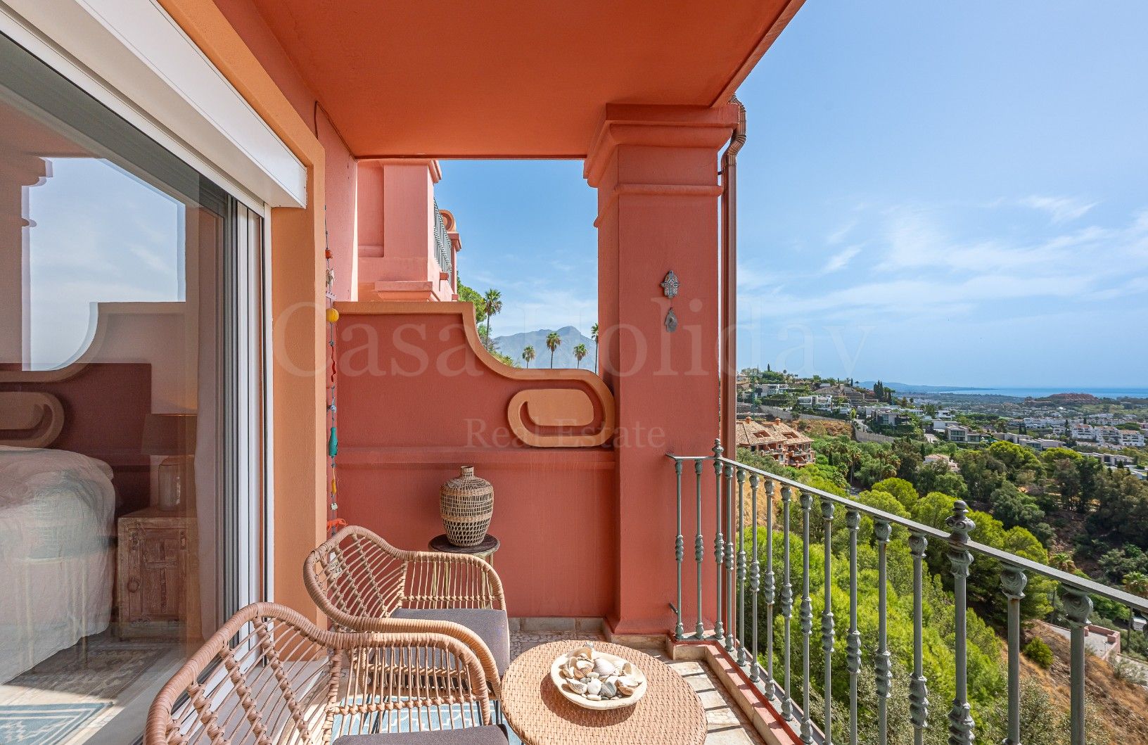 Duplex in Monte Halcones, Benahavis