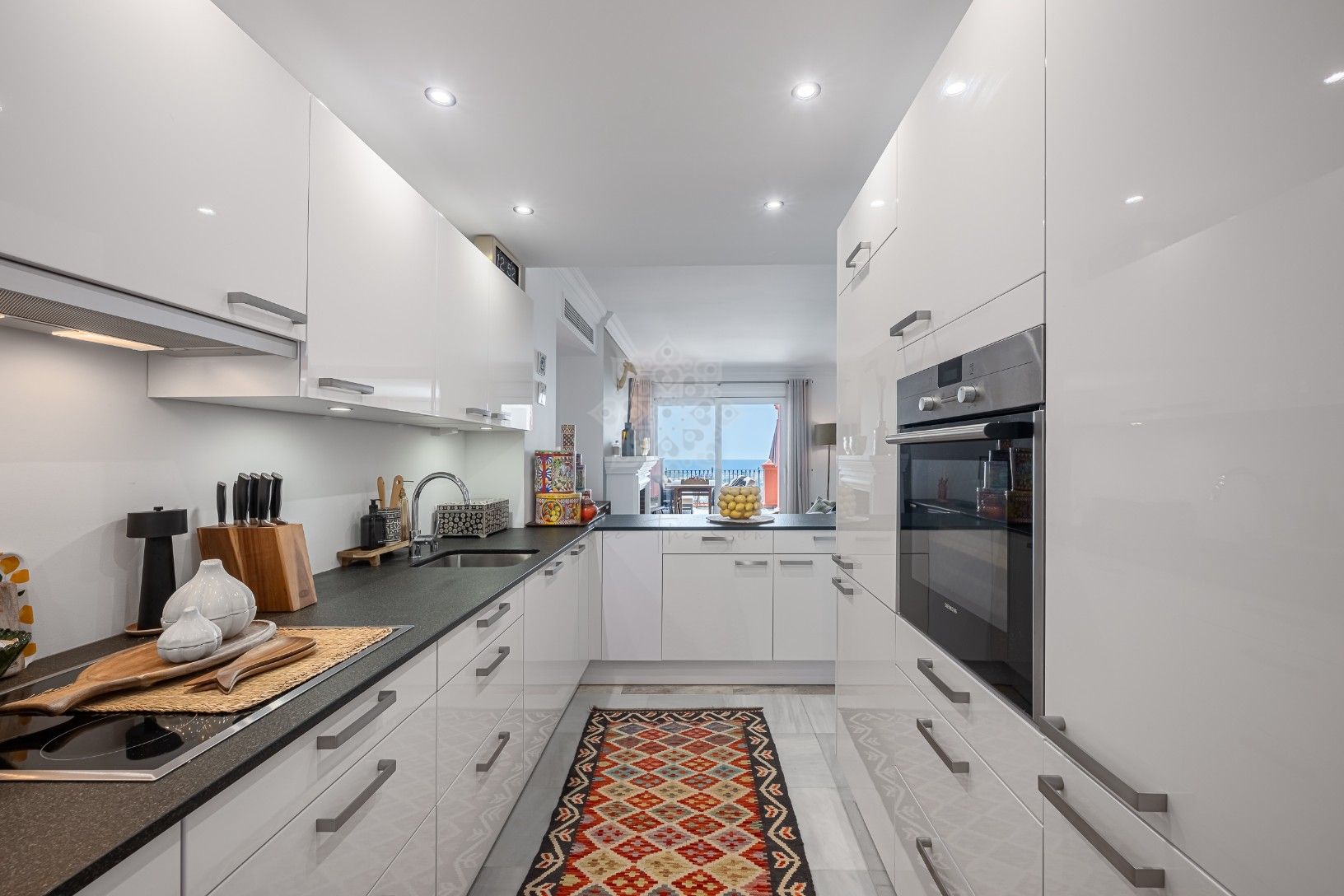 Duplex in Monte Halcones, Benahavis