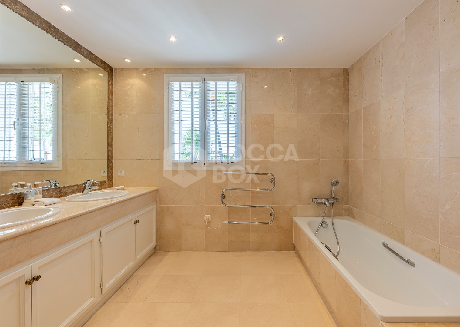 Villa Penati - Andalucian villa with 24h security