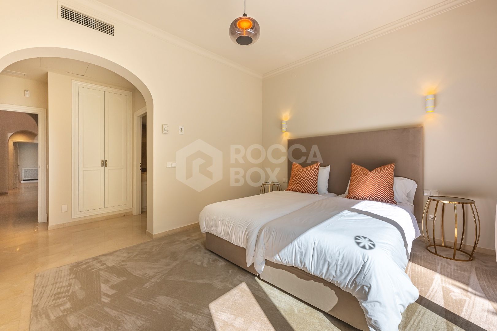 Villa Penati - Andalucian villa with 24h security