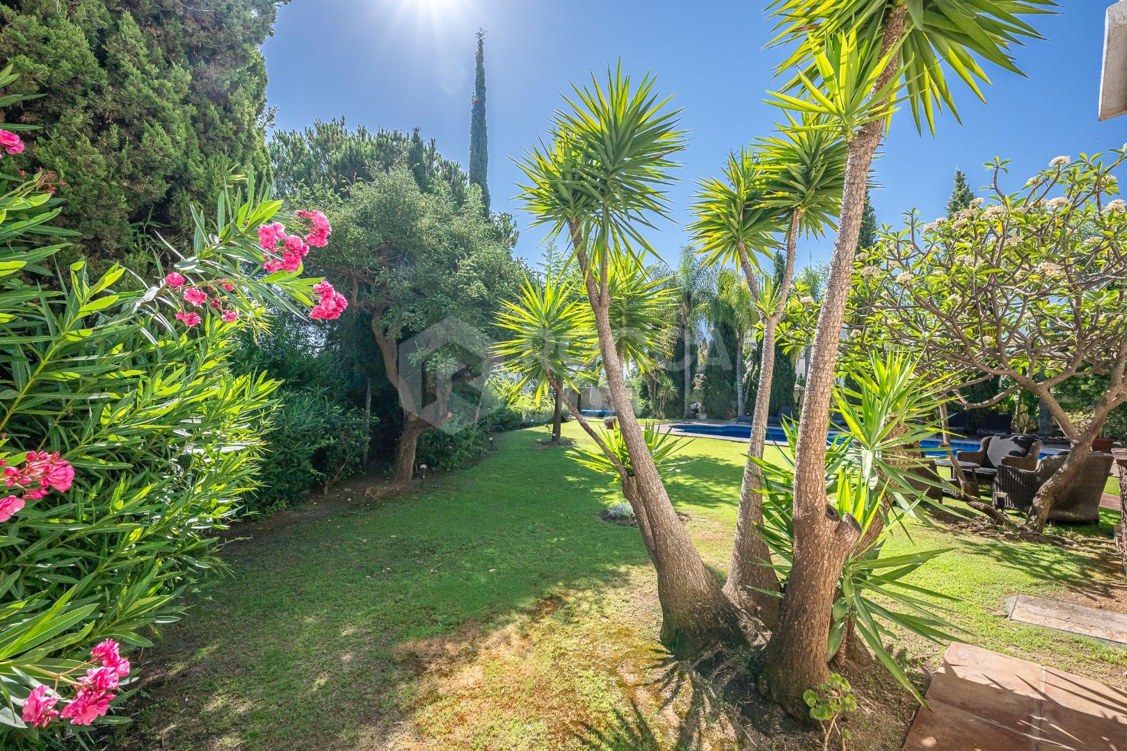Villa Penati - Andalucian villa with 24h security