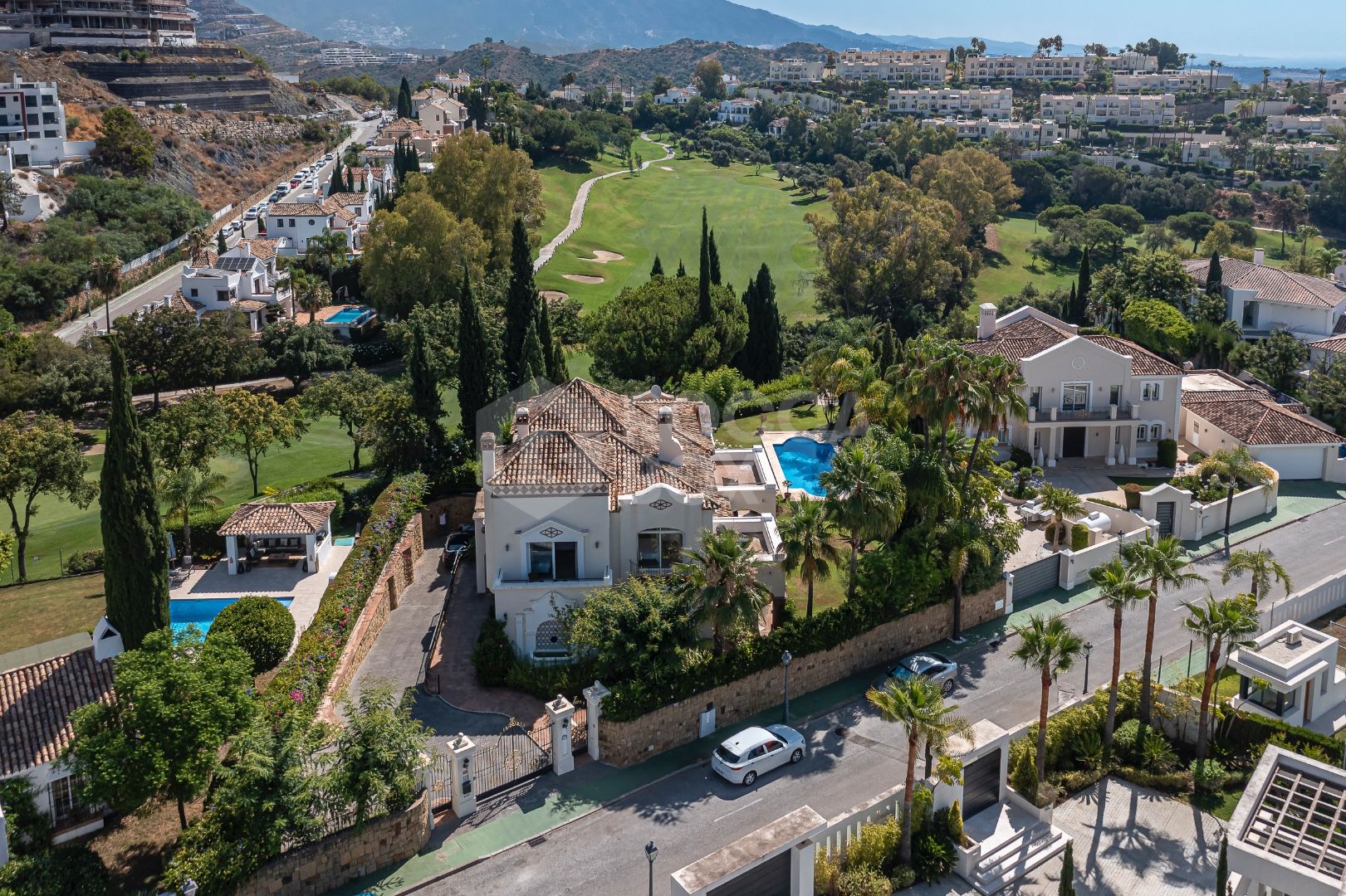 Villa Penati - Andalucian villa with 24h security