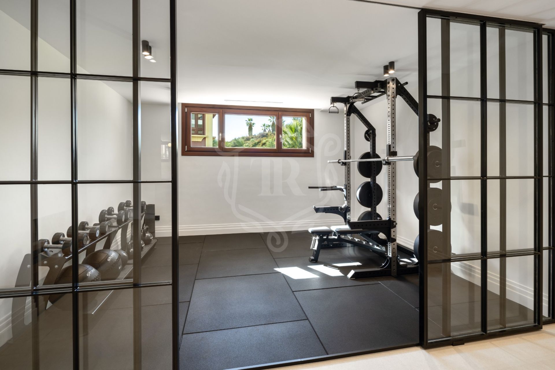 Adosado en venta en La Capellania, Marbella Golden Mile