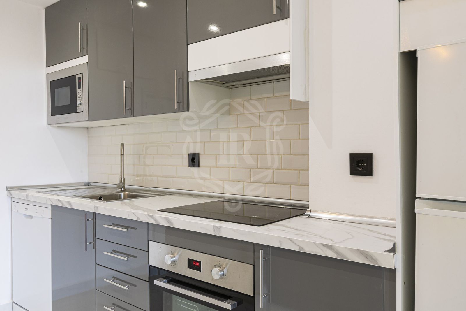 Apartamento en venta en Nueva Andalucia, Marbella