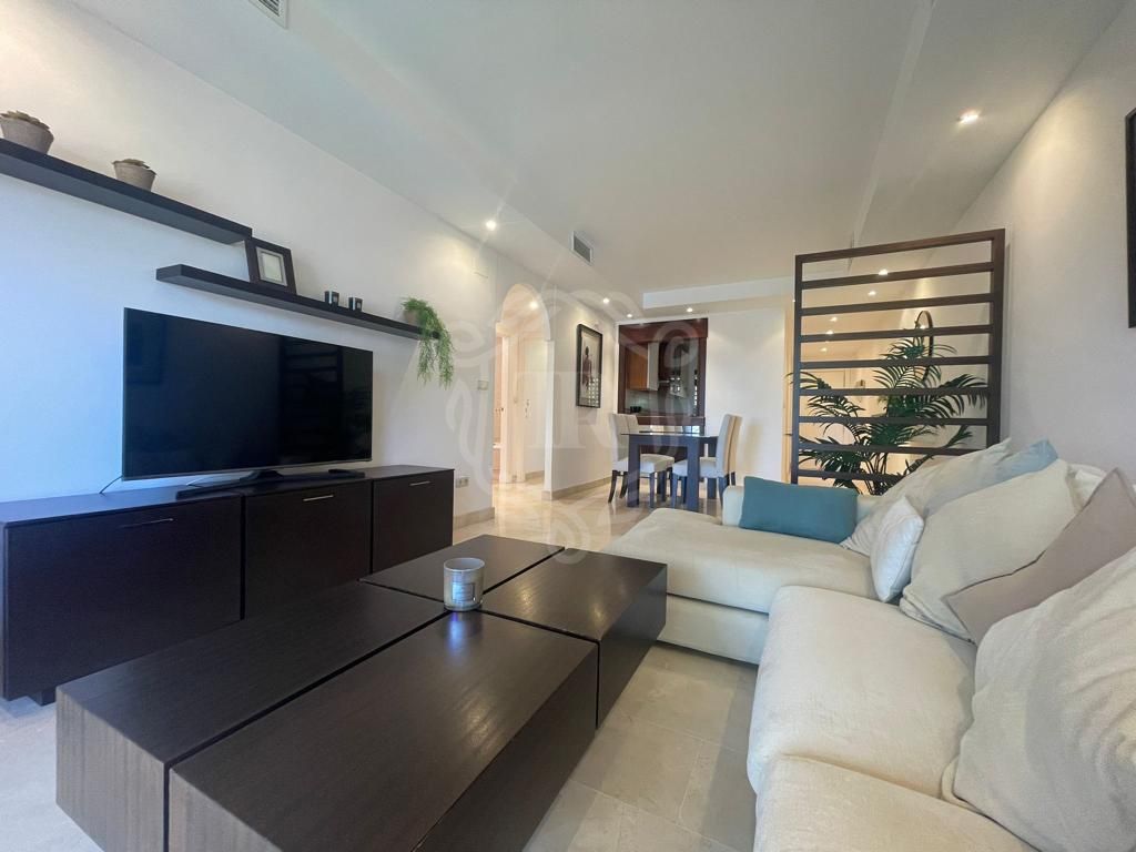 Penthouse for rent in Oasis de Marbella, Marbella Golden Mile