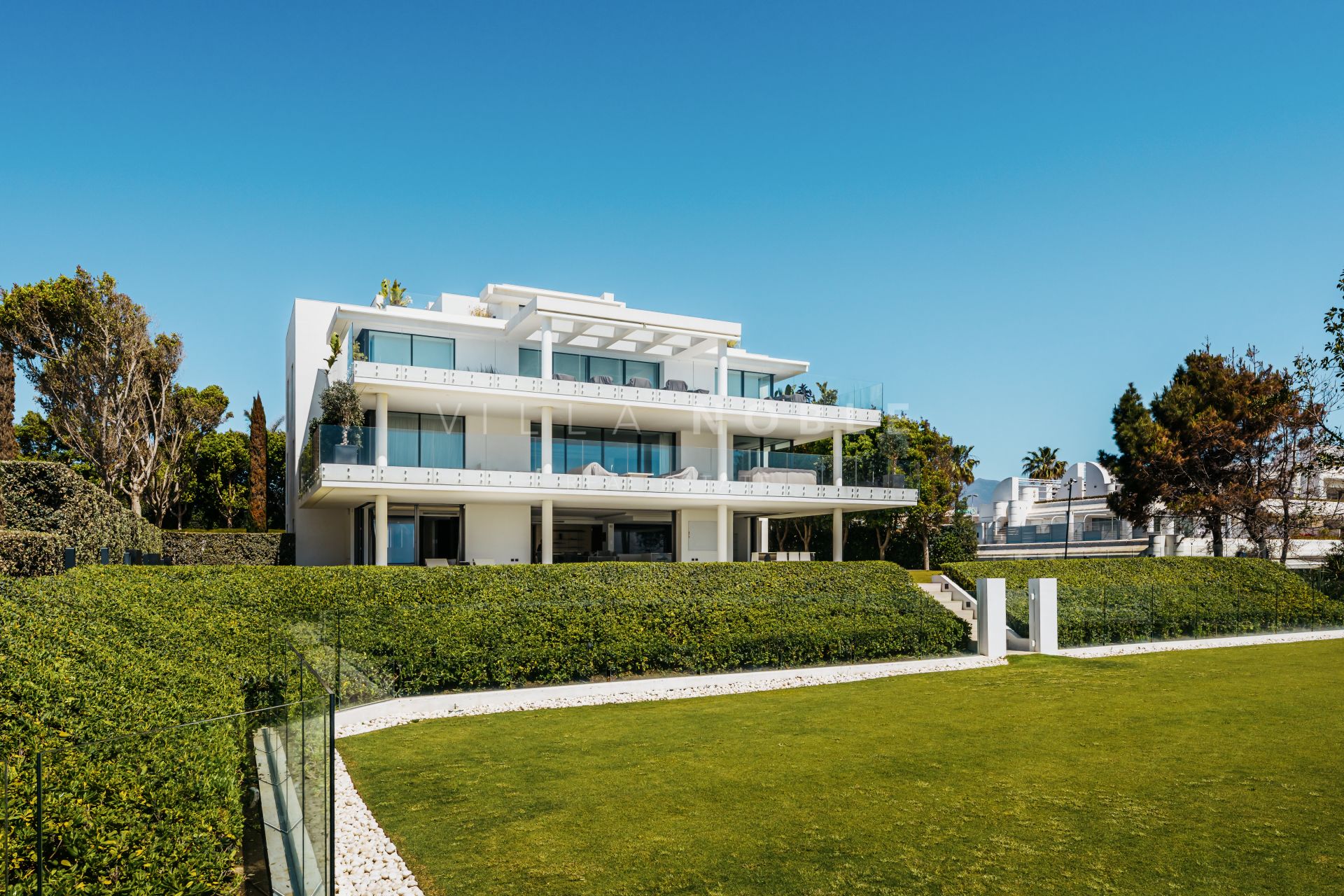 Stunning beachfront ground floor apartment / house for sale is located in Emare, Estepona