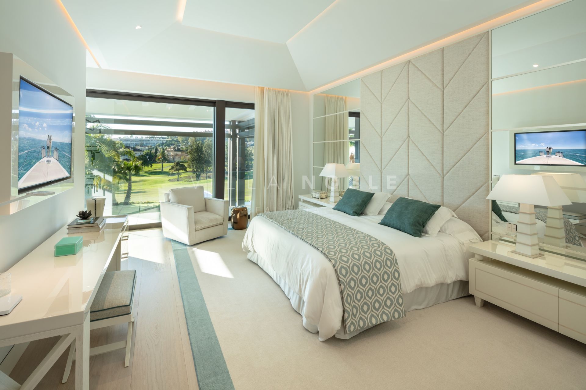 7 bedrooms villa in one of the most exclusive residential communities, La Cerquilla Marbella