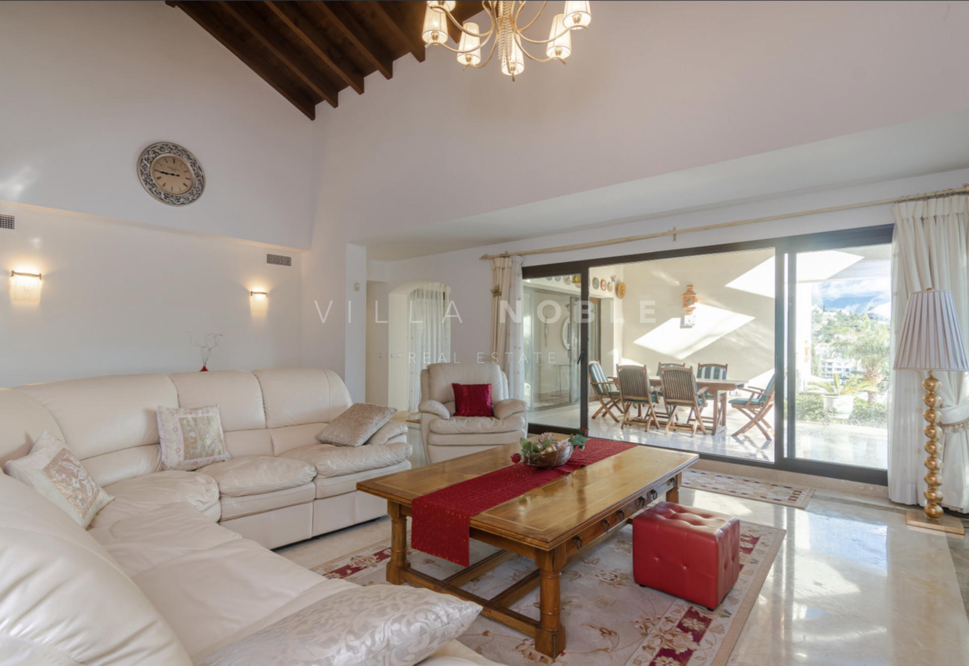 Charming 3 bedrooms villa in Los Arqueros, Benahavis