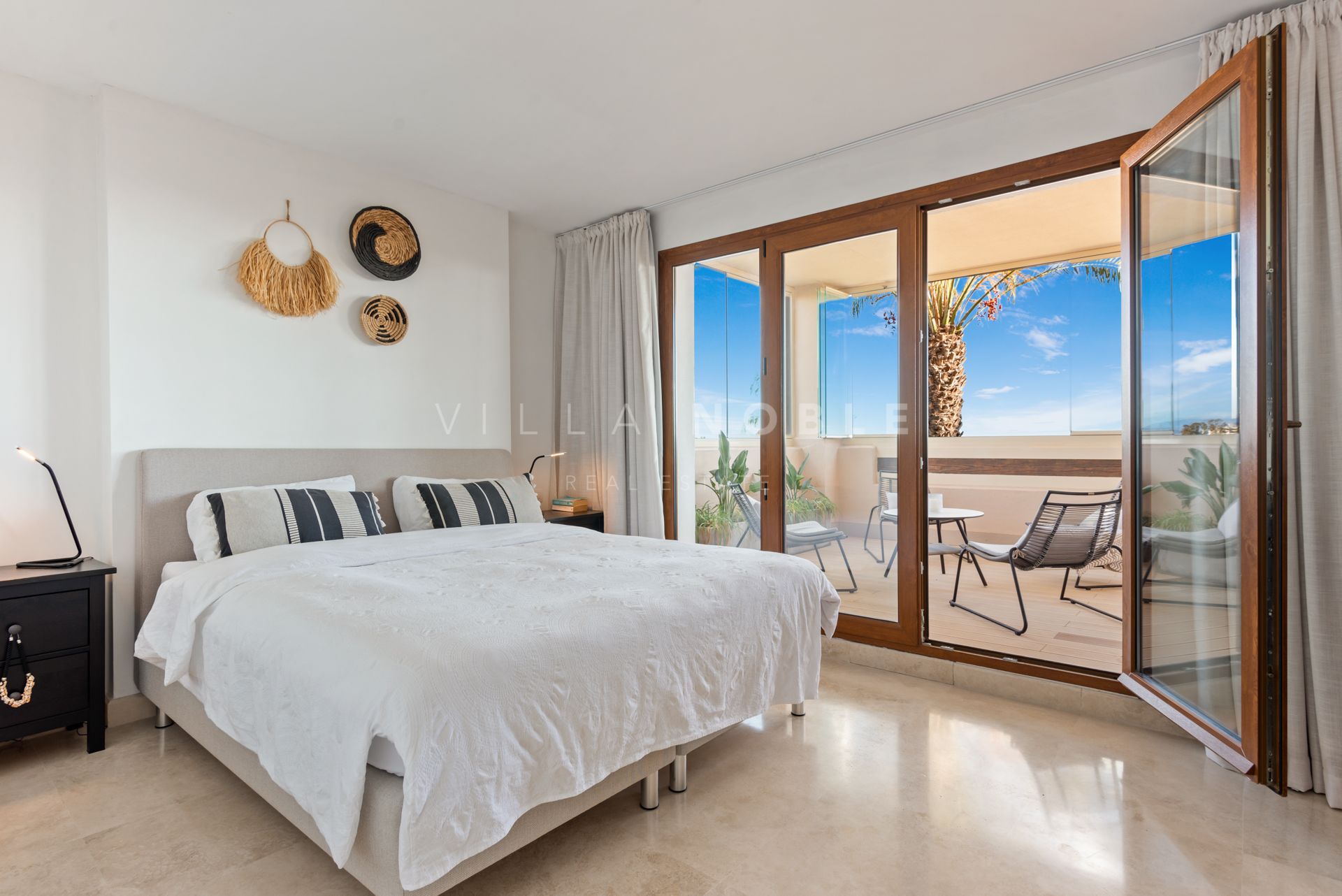 Fantastic 3 bedroom Apartment in El Paraiso Alto with panoramic views