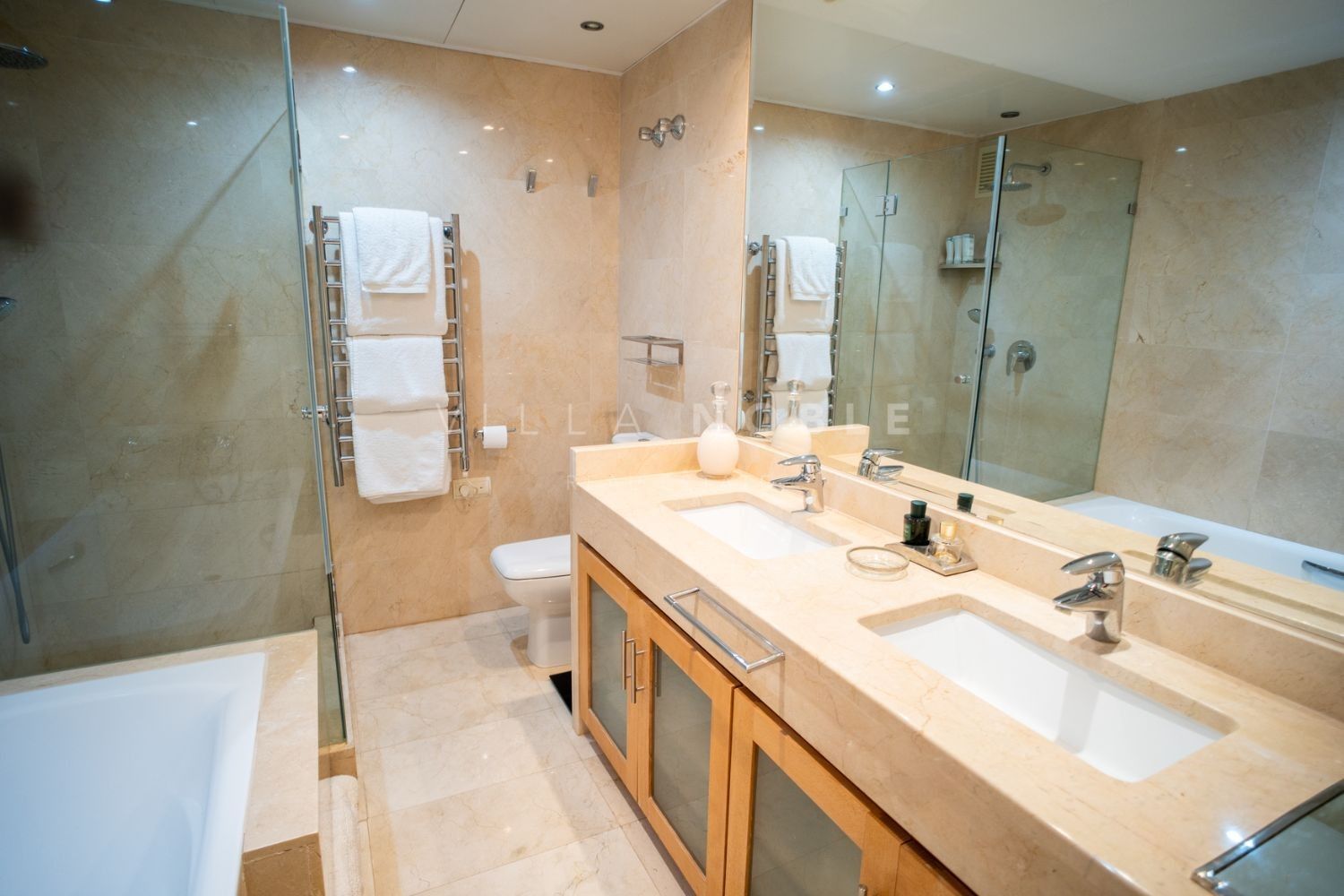 Beachside 2-Bedroom Apartment Alcazaba Beach, Estepona