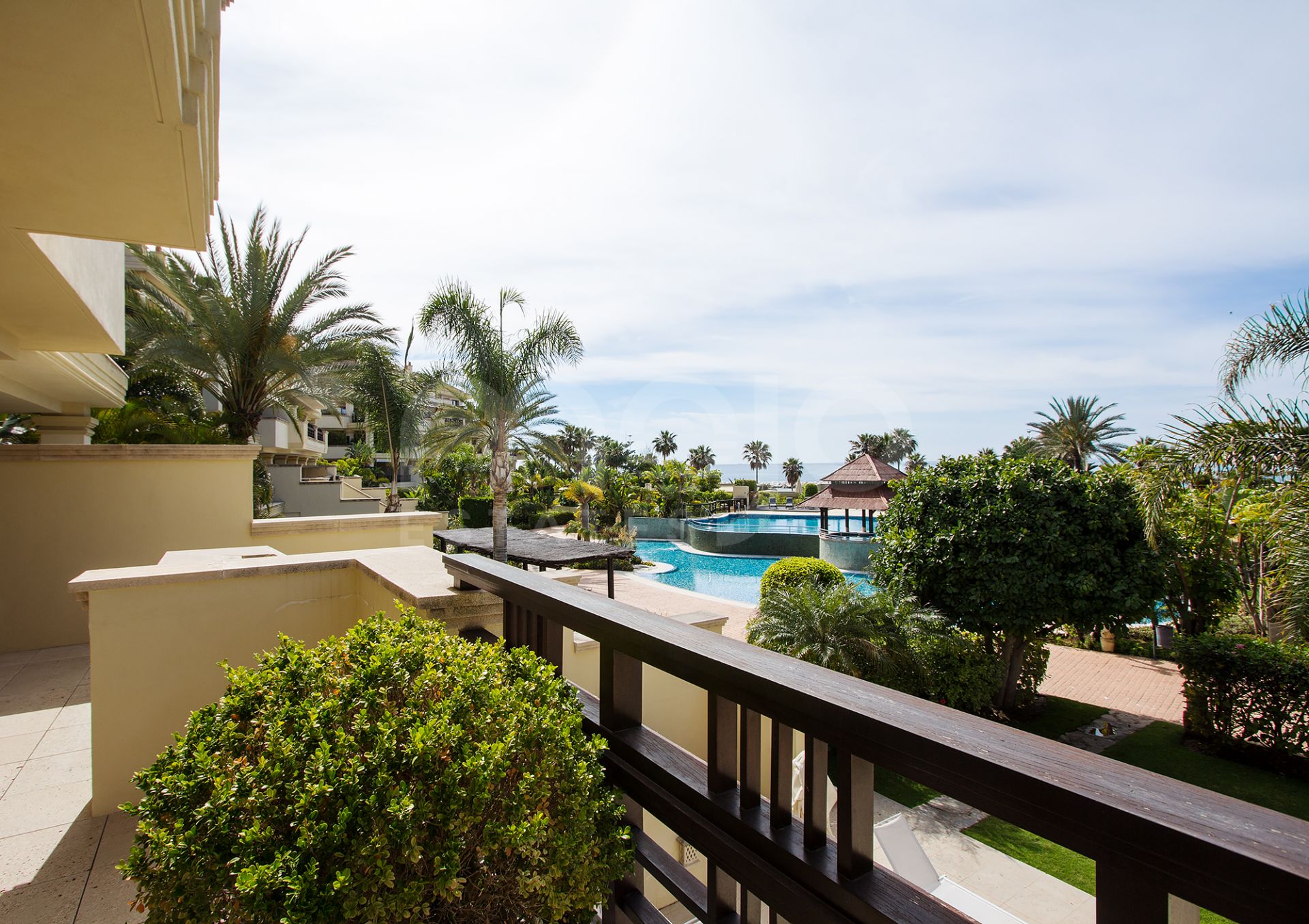 Stueetage Duplex til salg i Marbella - Puerto Banus