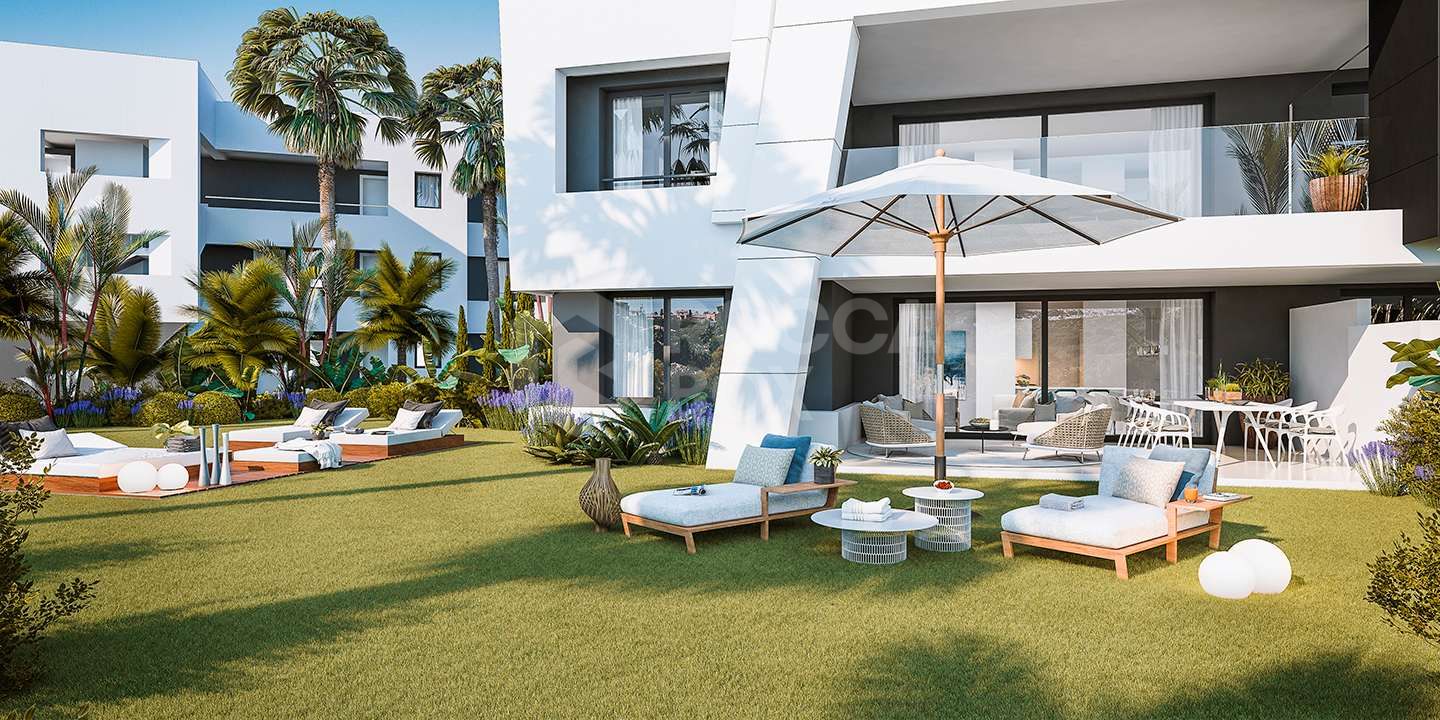 Stunning new boutique project of 72 modern apartments and penthouses in New Golden Mile, Estepona