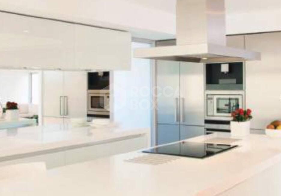 Stunning new boutique project of 72 modern apartments and penthouses in New Golden Mile, Estepona