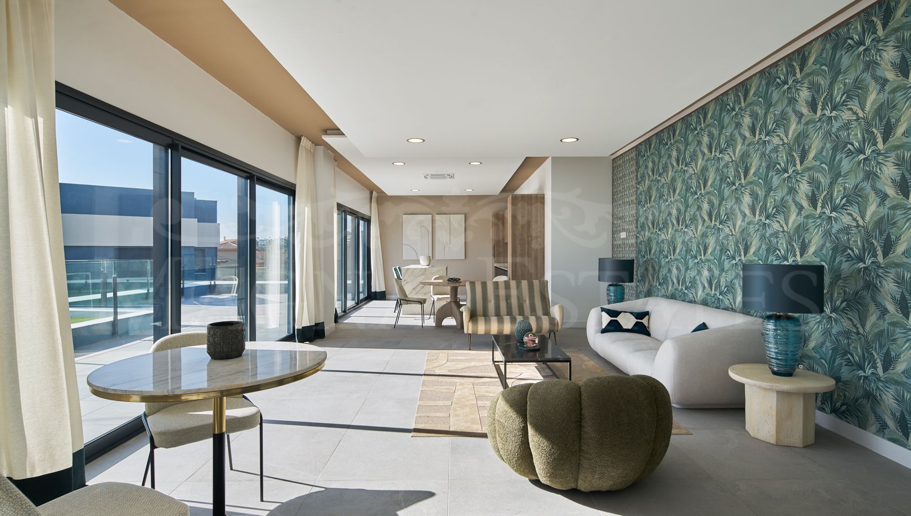 State-of-the-art design penthouse with panoramic sea view on the New Golden Mile