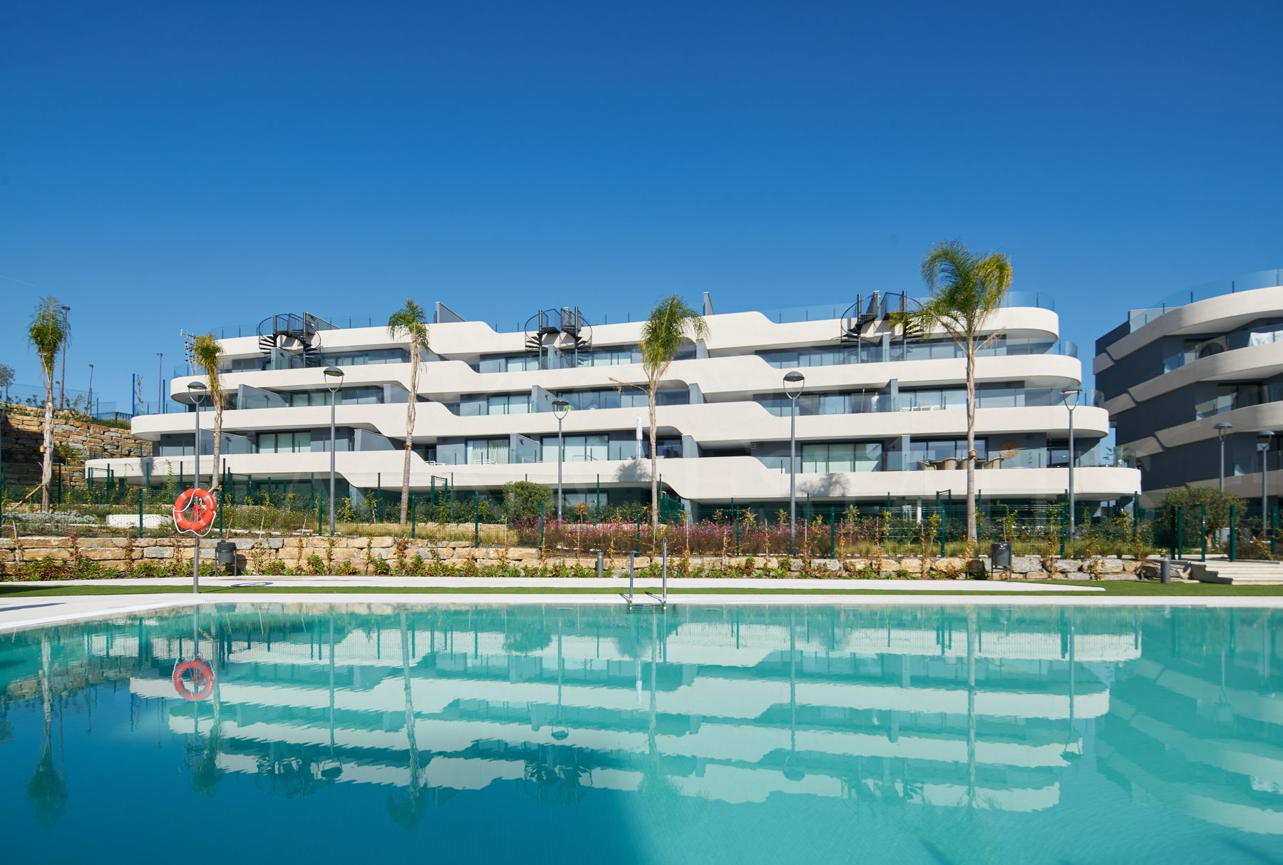 State-of-the-art design penthouse with panoramic sea view on the New Golden Mile