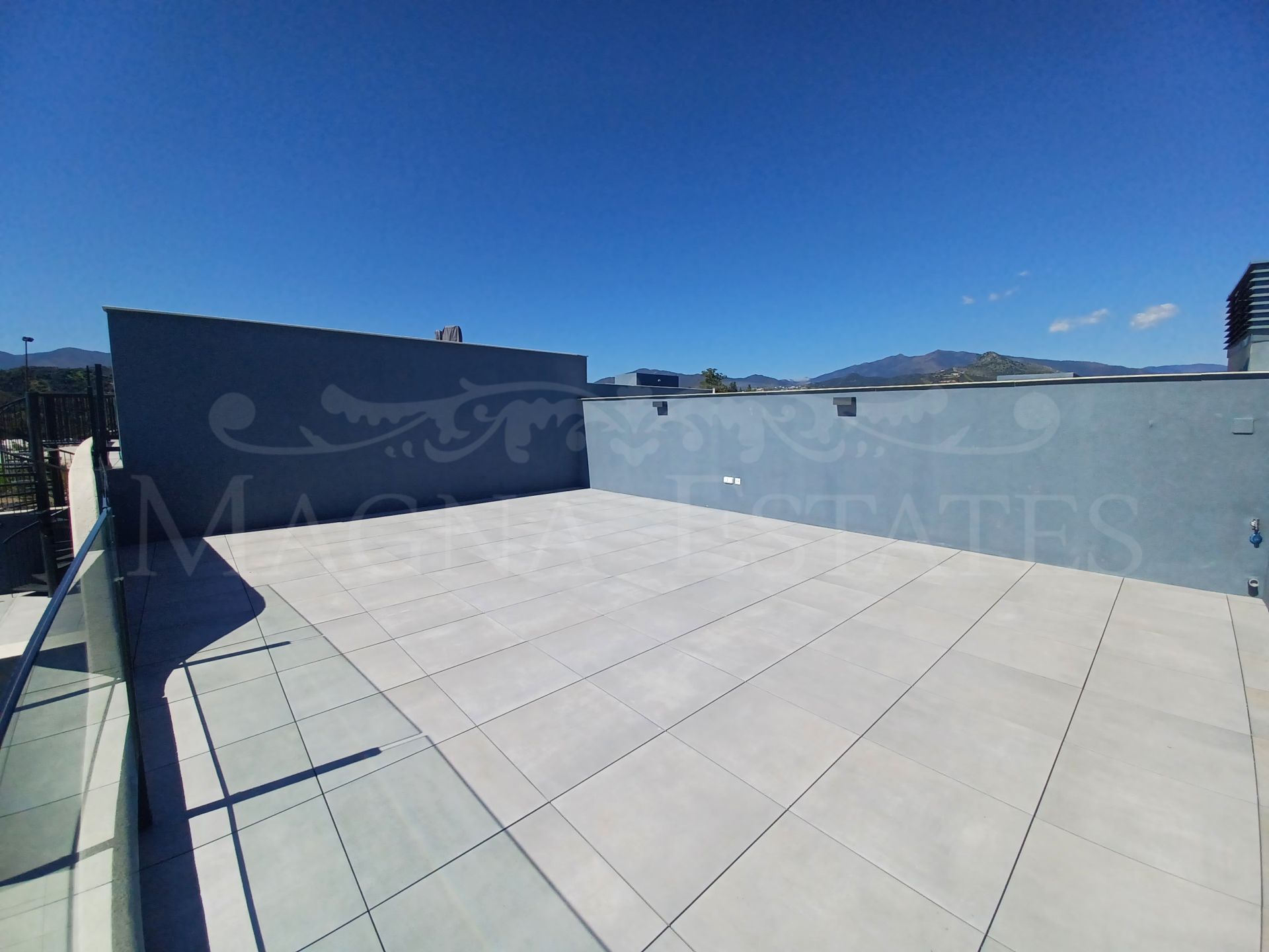 State-of-the-art design penthouse with panoramic sea view on the New Golden Mile