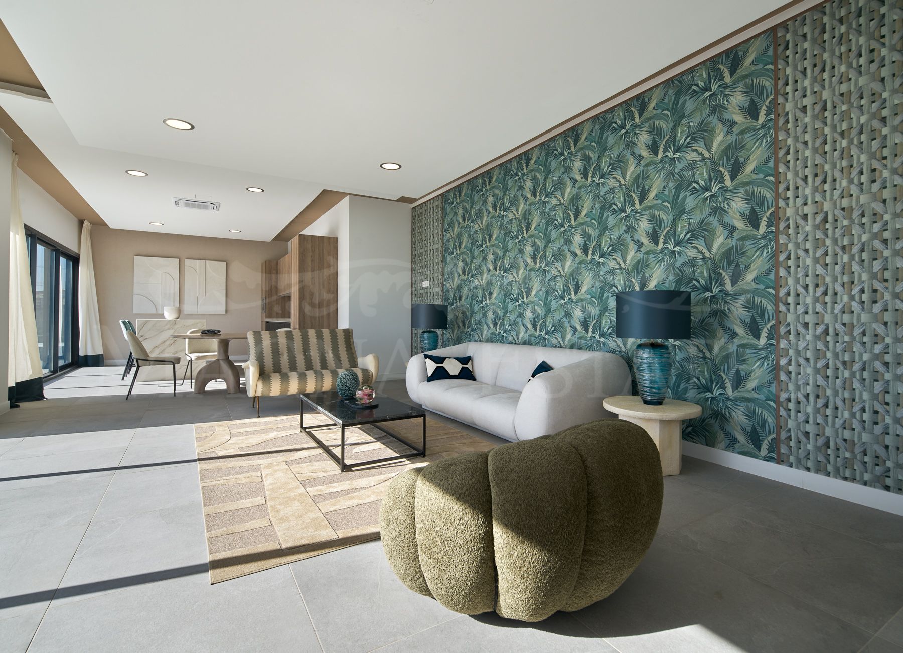 State-of-the-art design penthouse with panoramic sea view on the New Golden Mile