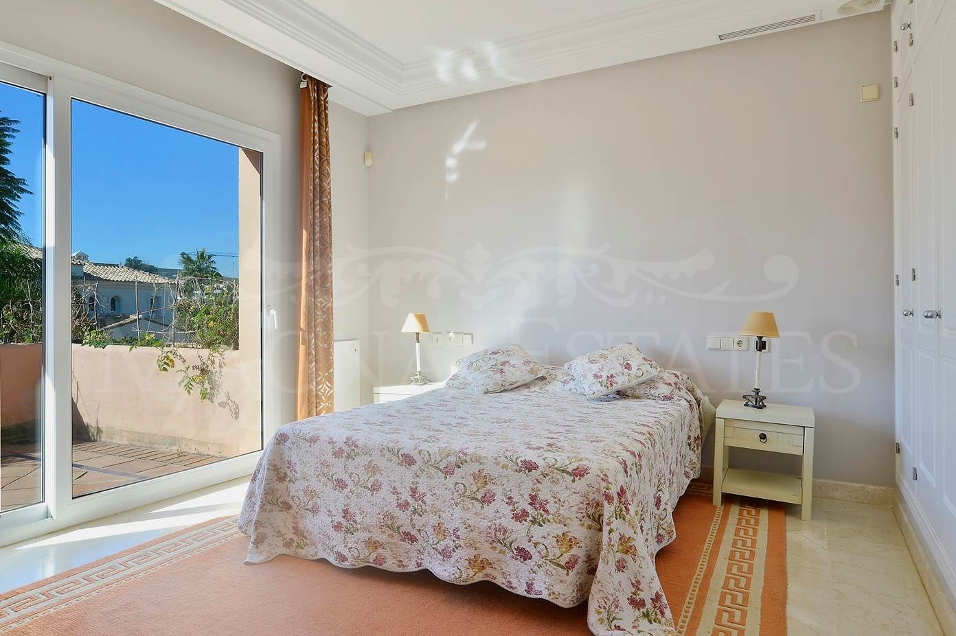 Andalucian style villa with private elevator in Nueva Andalucía, Marbella