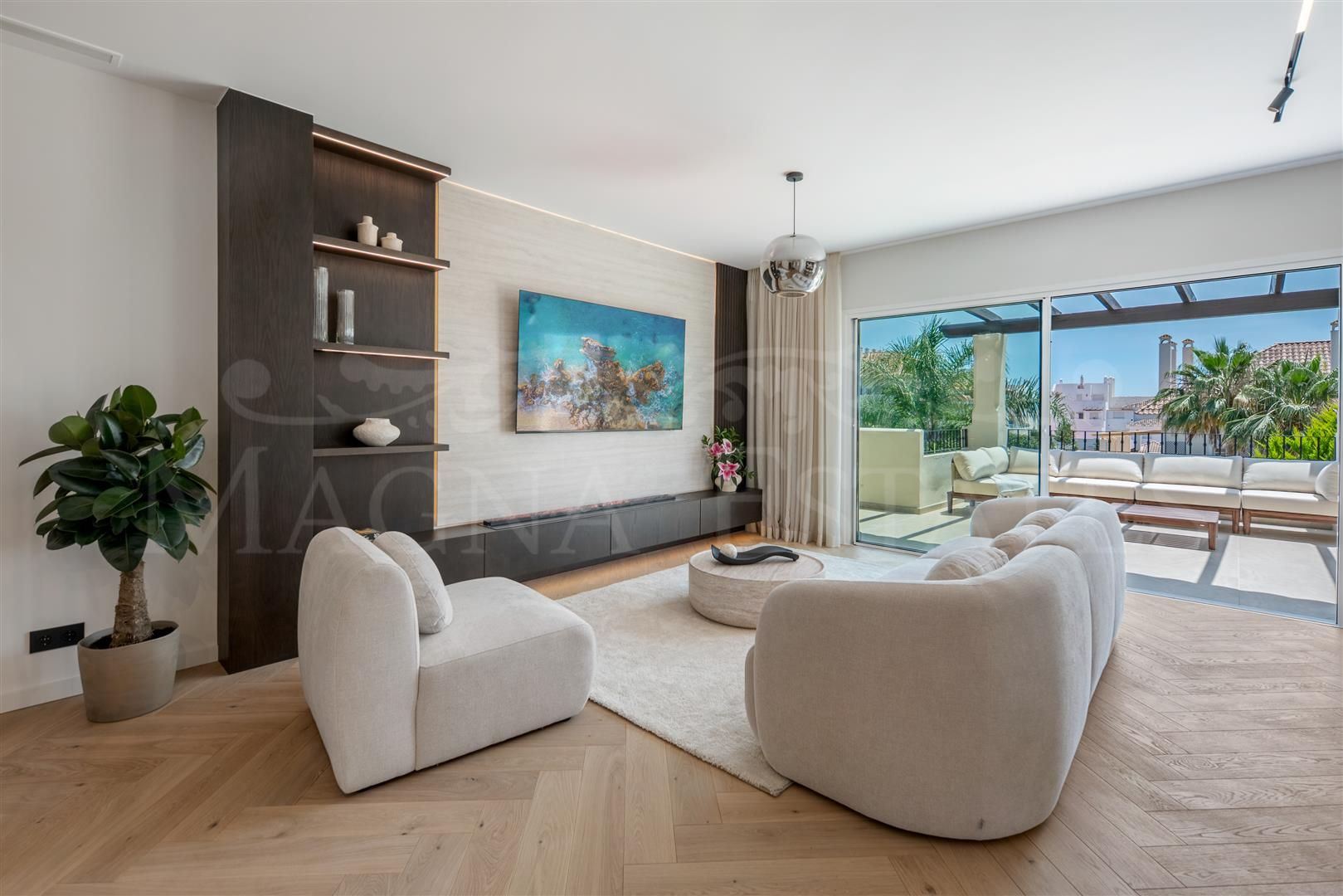 Duplex penthouse in Nueva Andalucía