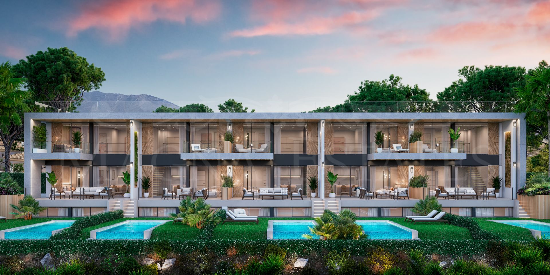 Luxury apartment in Nueva Andalucía with spacious terraces and exclusive amenities